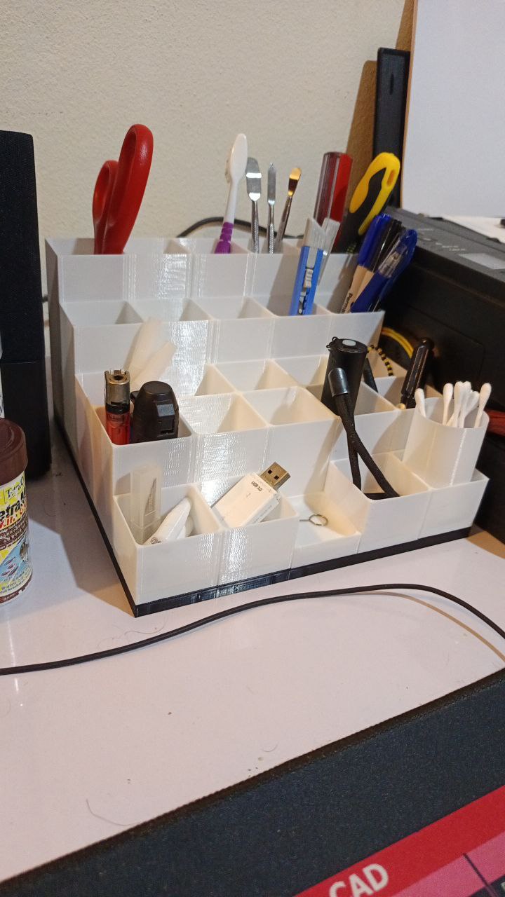 Modular Desk Organizer – Customizable Grid System