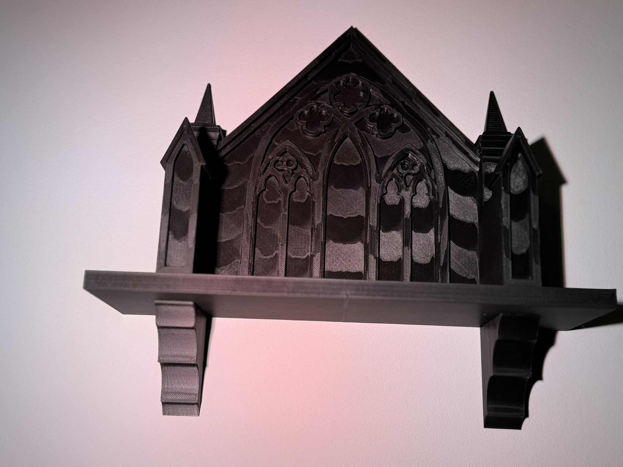Gothic shelf — thumbnail 2