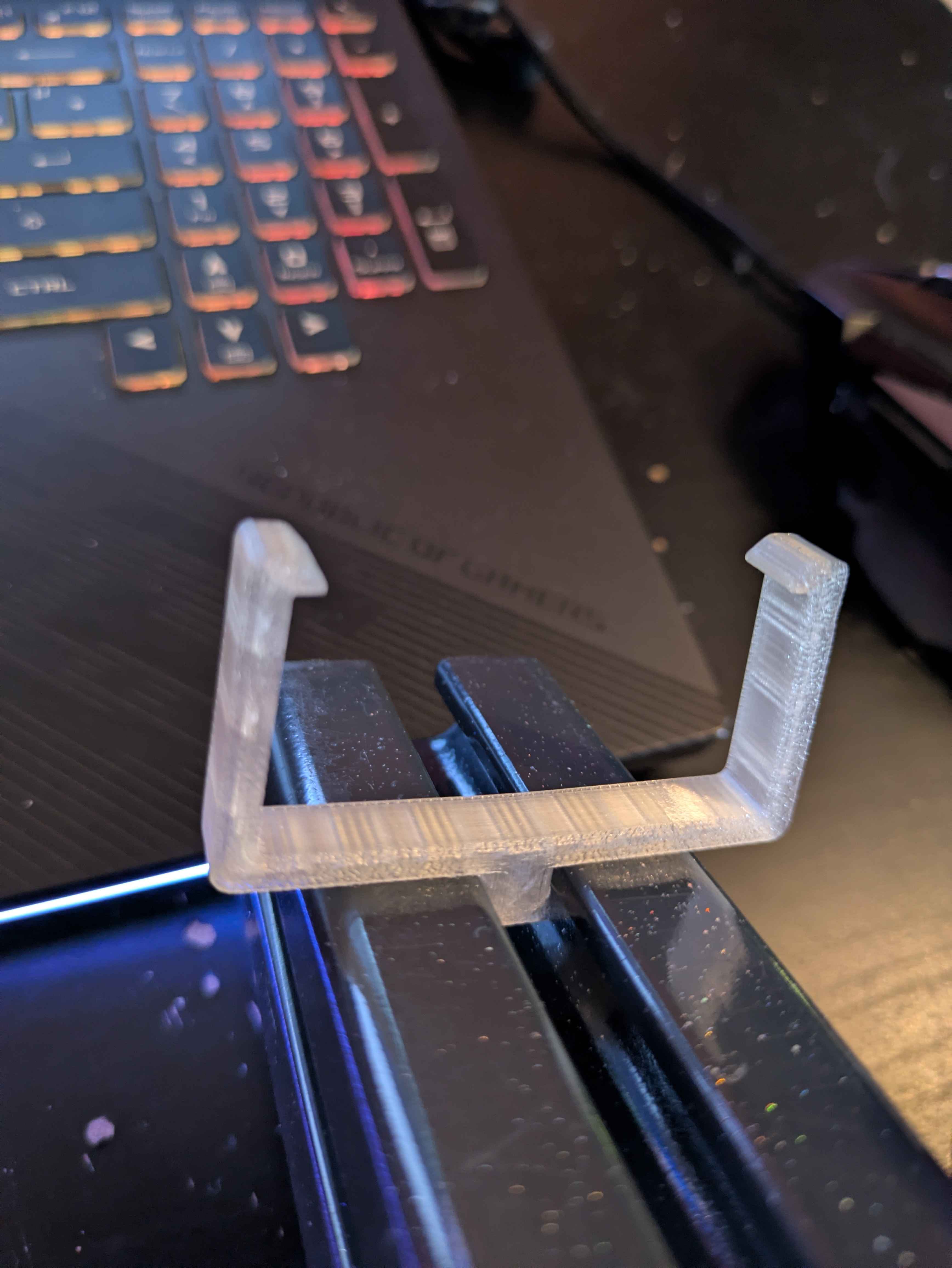 Sabrent usb hub holder for 4040 no screw