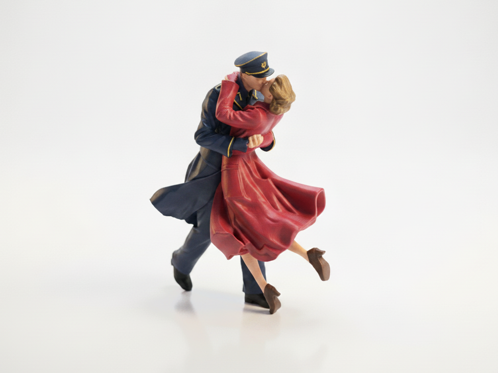 Romantic Couple Embrace Figurine Miscellaneous 3D Printable