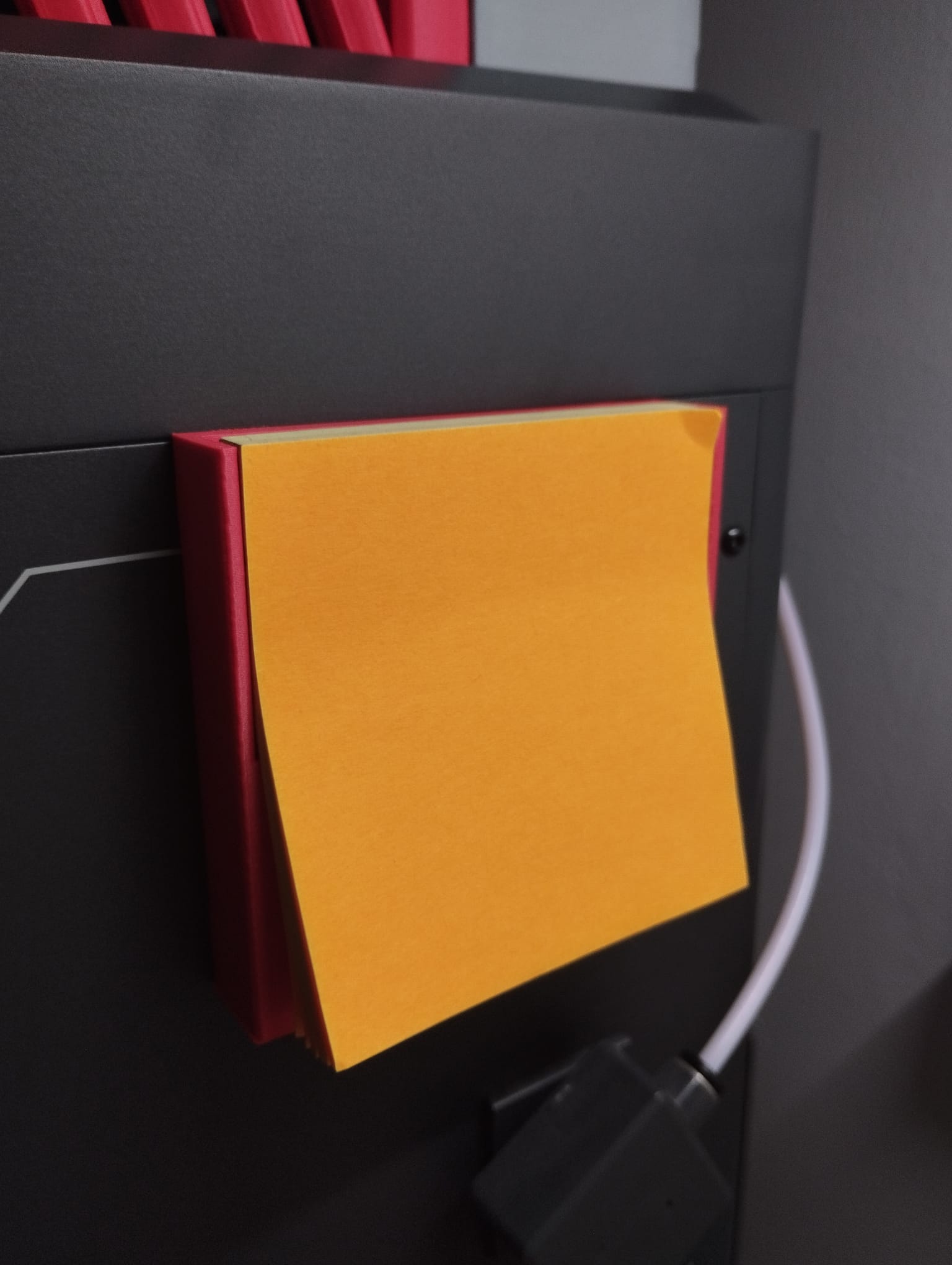 Magnetic Sticky Note holder