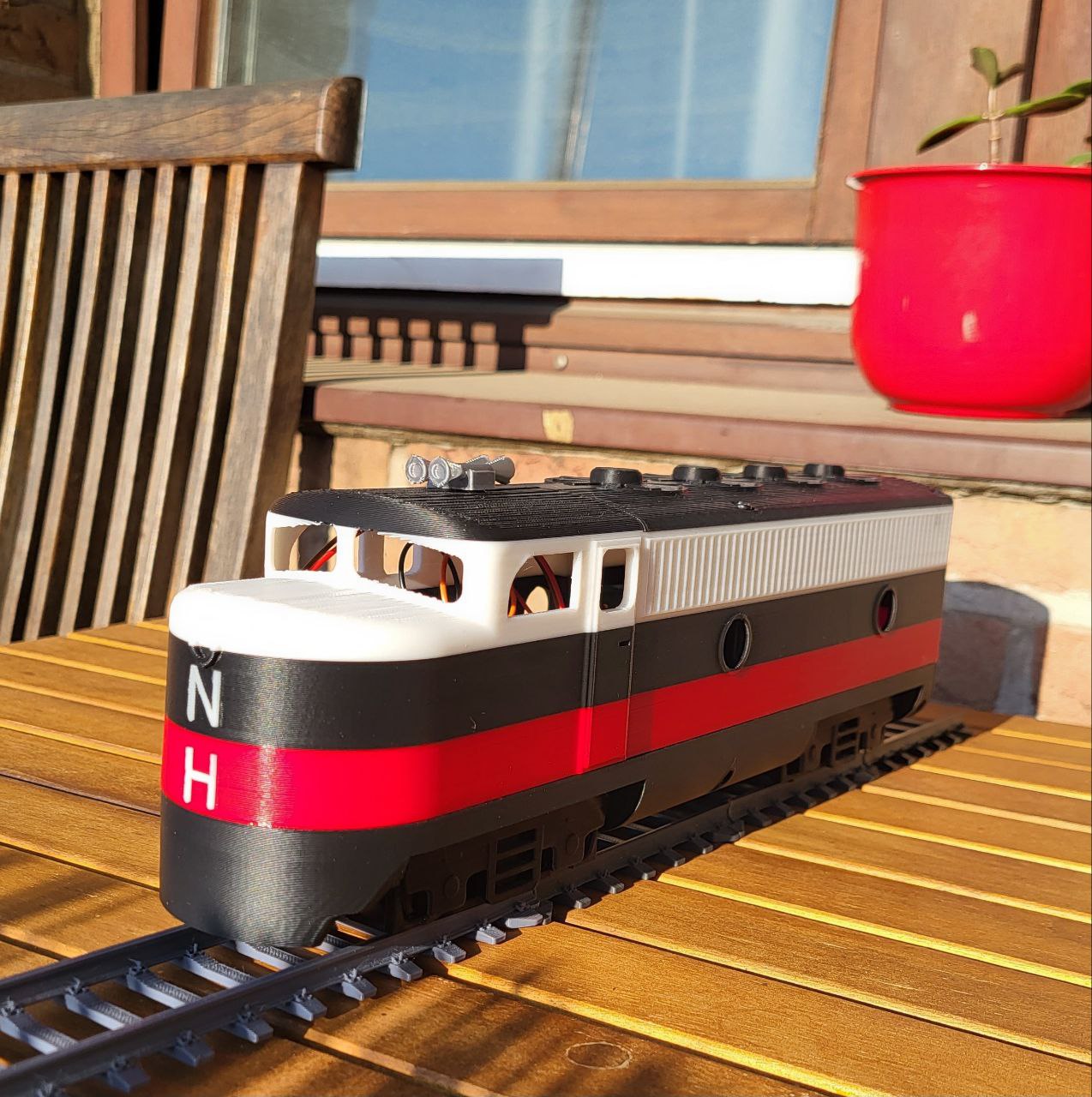 New Haven EMD F7 O Gauge Remote Control Model
