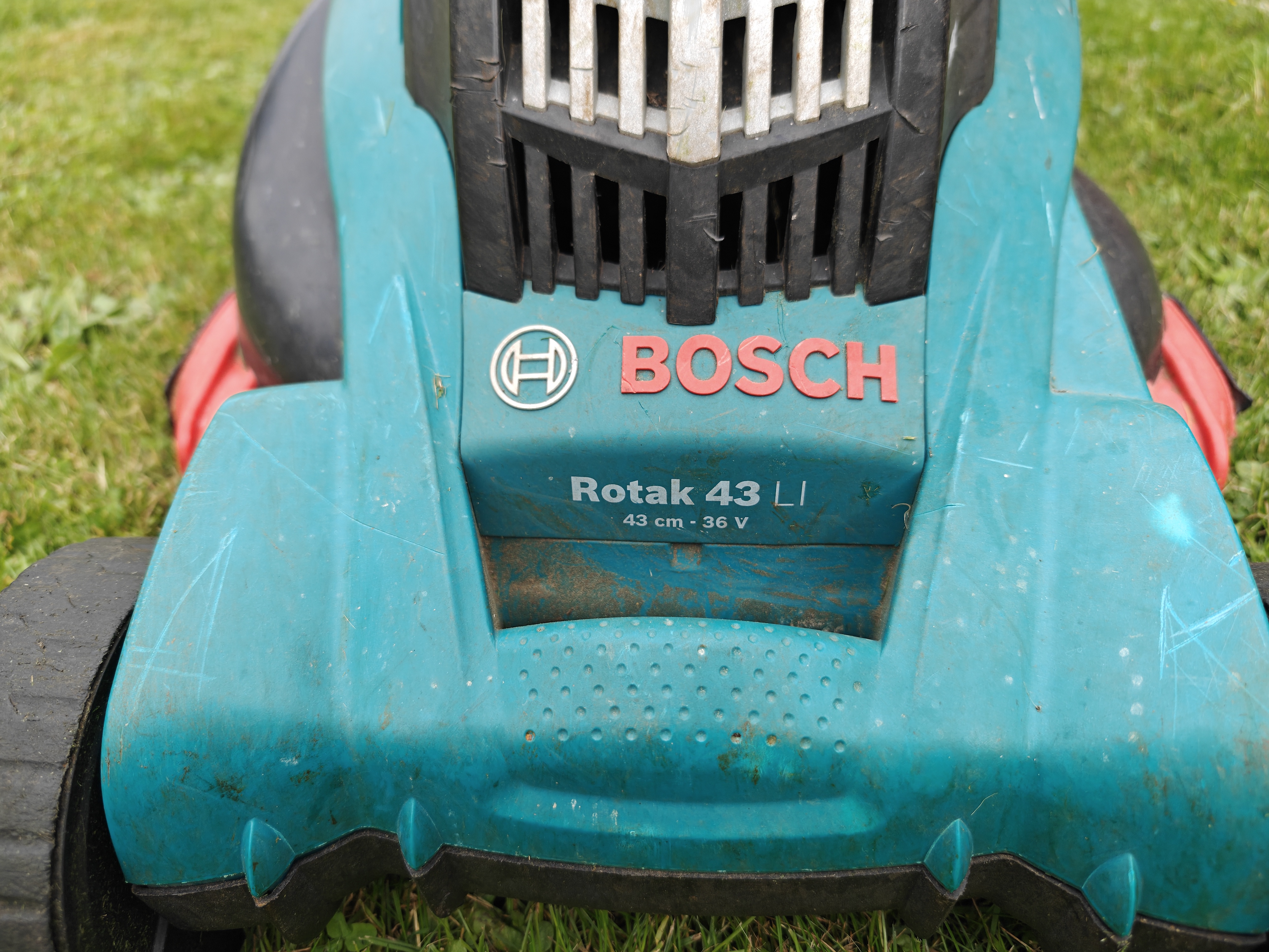 Bracket for lawnmower safety handle