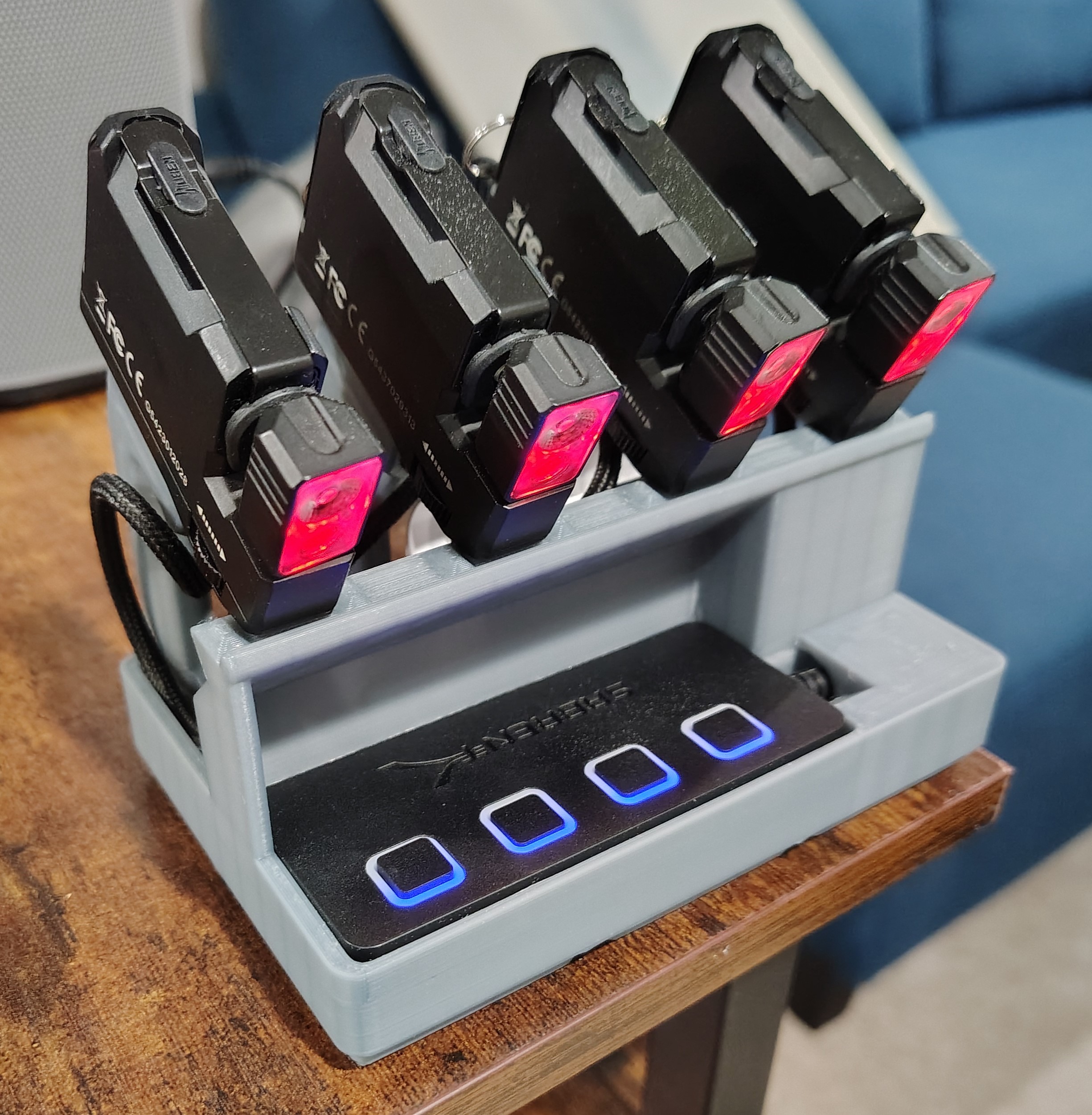 Gridfinity Wuben G5 (x4) Flashlight Docking Station