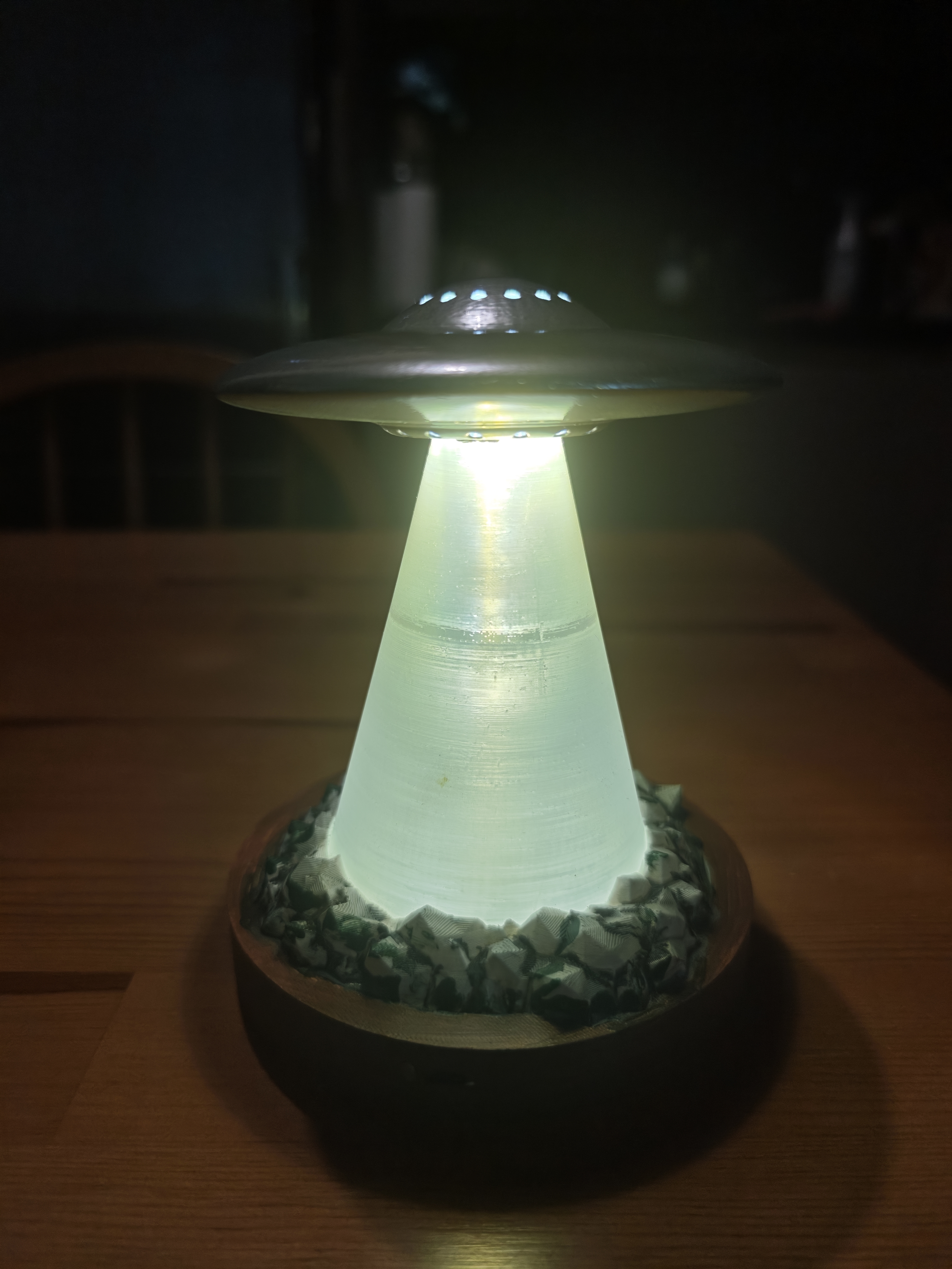 Miniatura 5 do modelo 3D UFO Desklamp