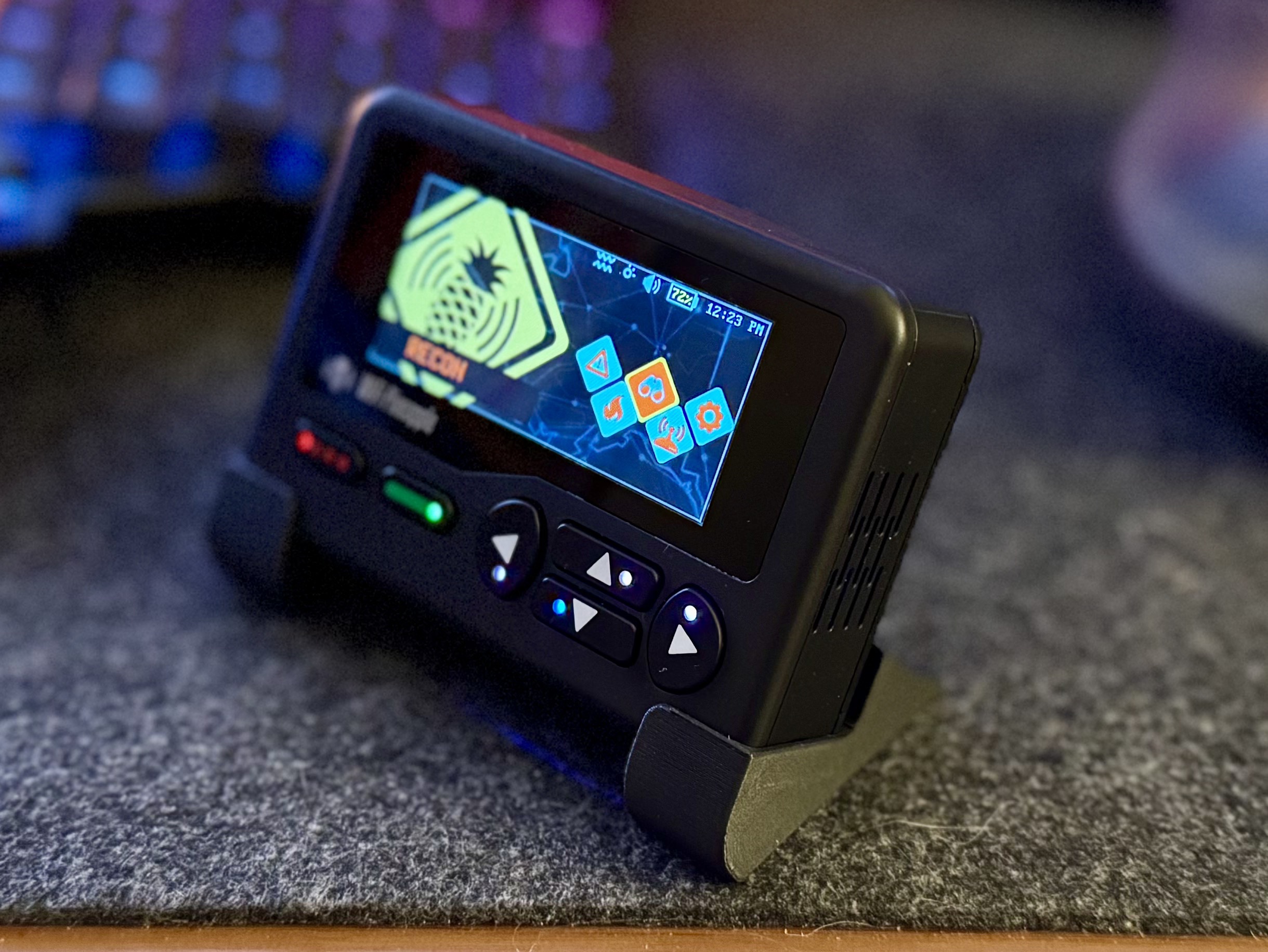 HAK5 WiFi Pineapple Pager Stand