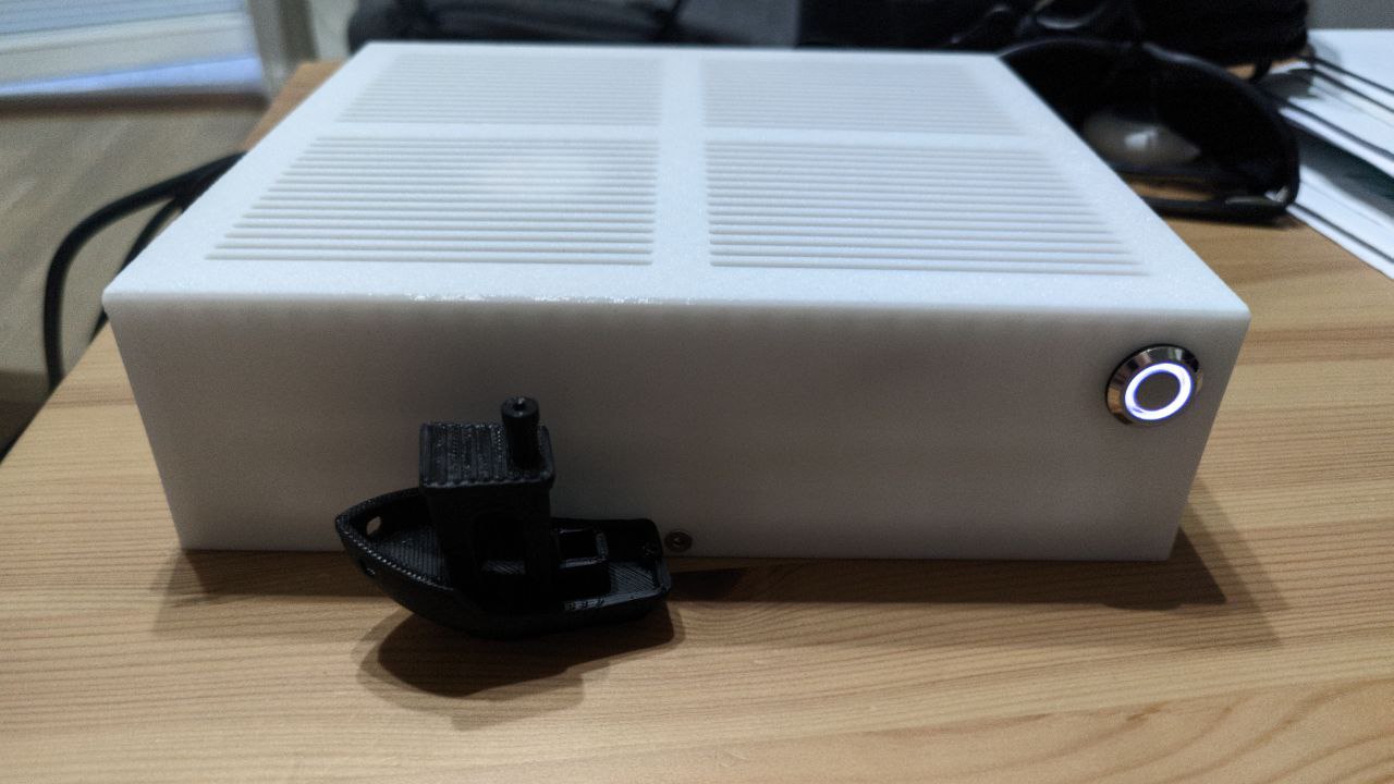 Dual SATA SSD Thin ITX case
