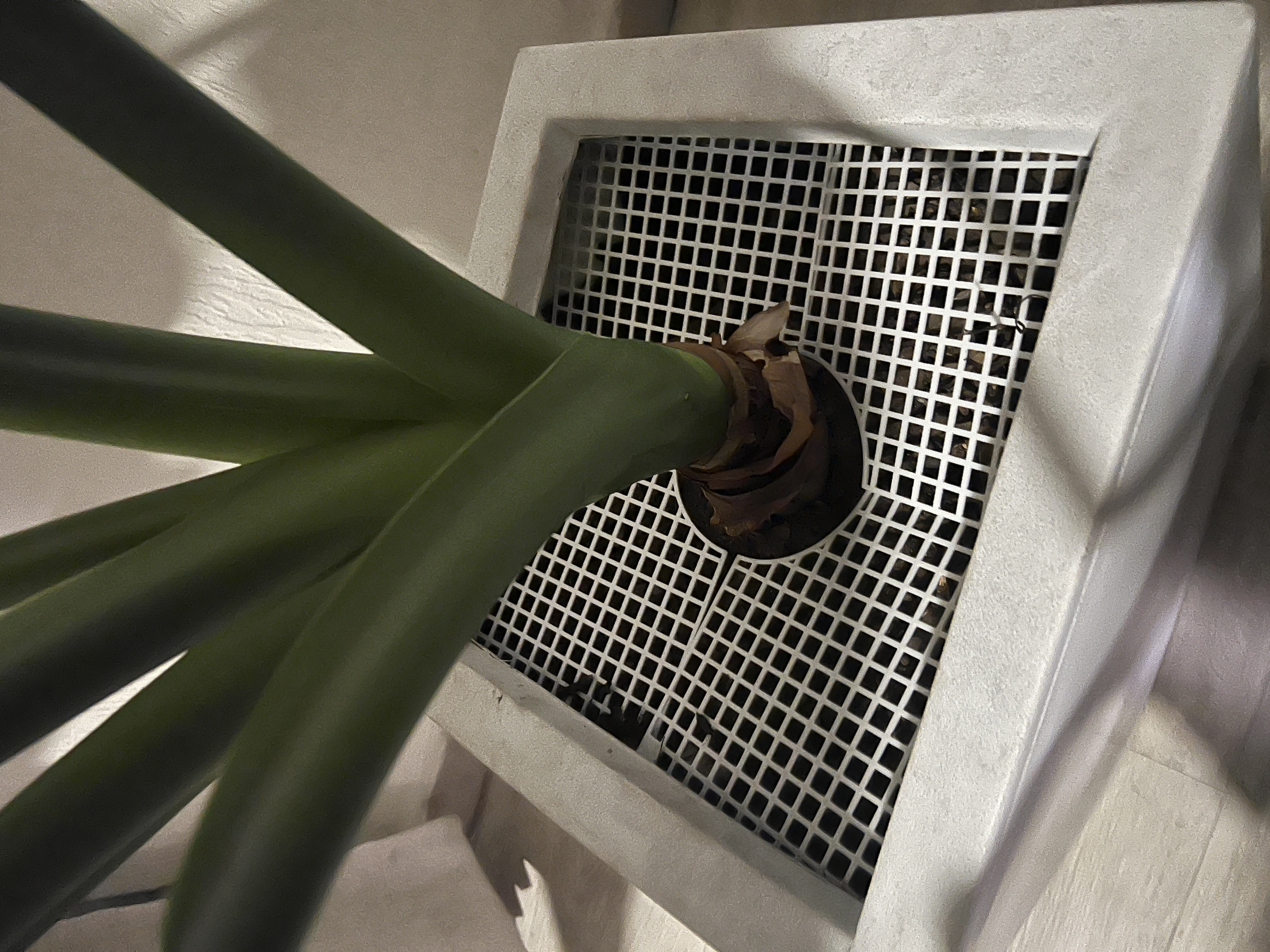 Modular pot mesh screen