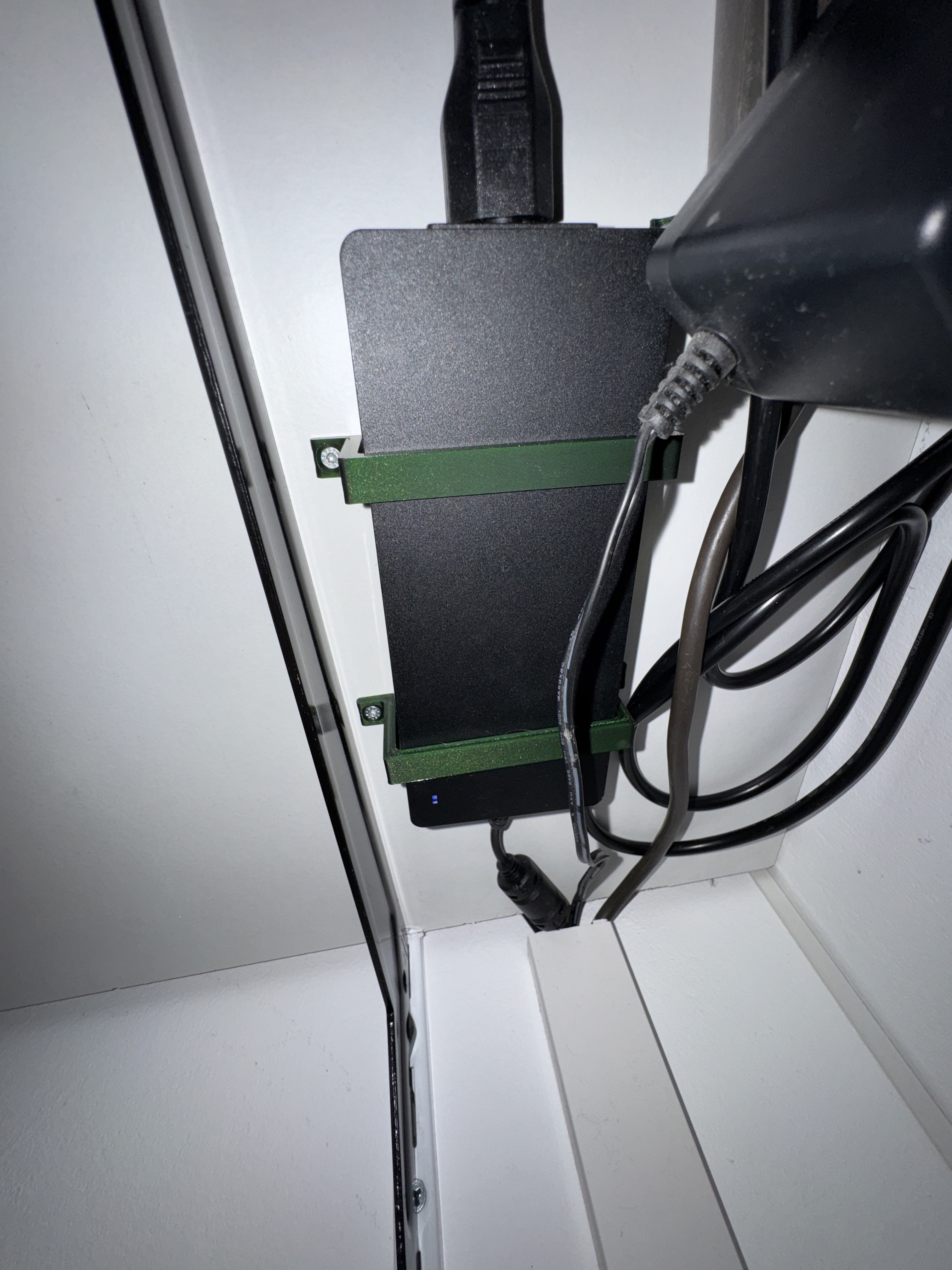 under desk mounting clamp for Ugreen NAS power unit 31x71mm