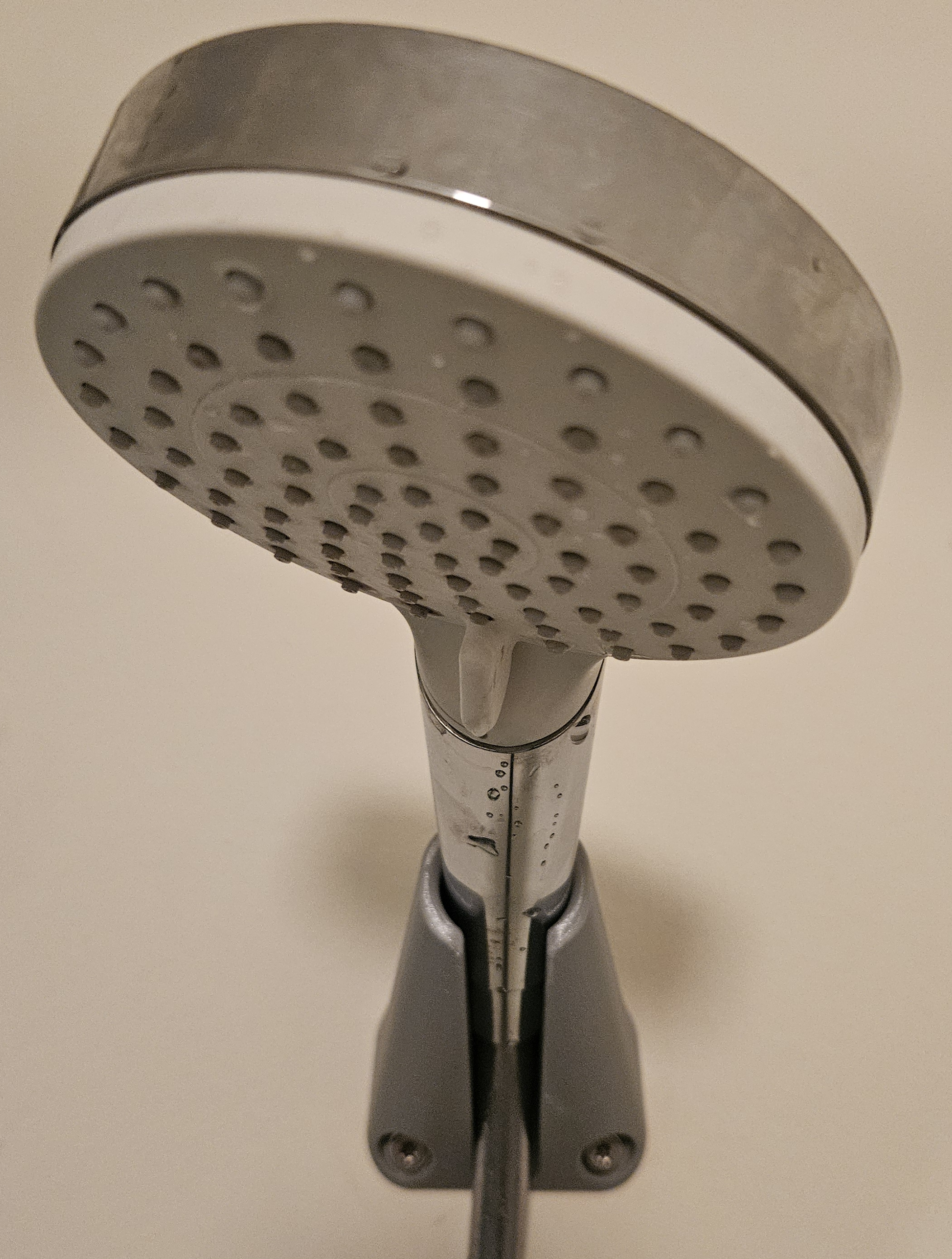 90° shower head holder