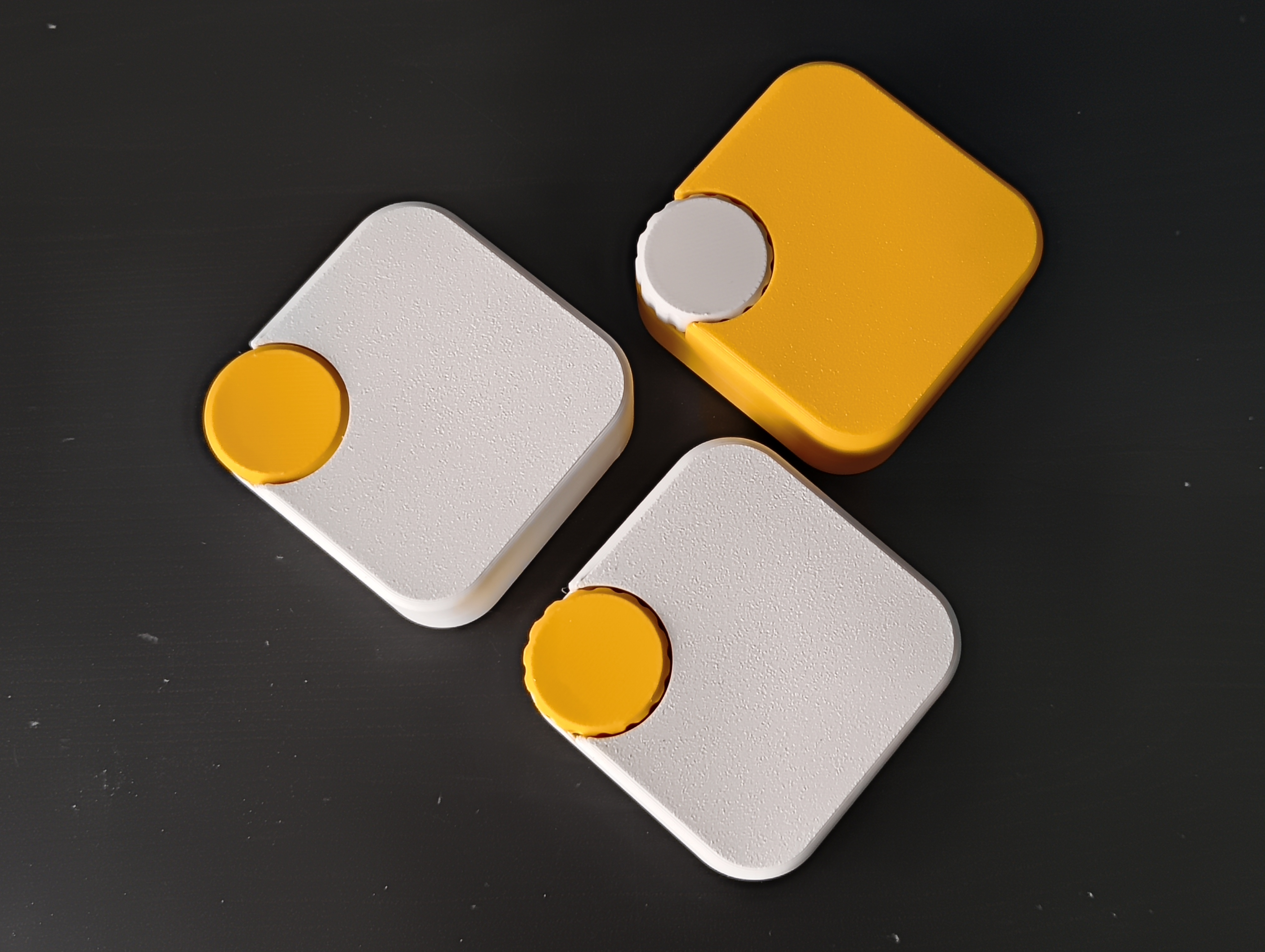 CMF Phone 2 Pro add-on lens carry case