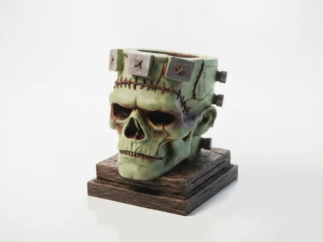 Frankenstein Monster Skull Gothic Sculpture 3D Printable