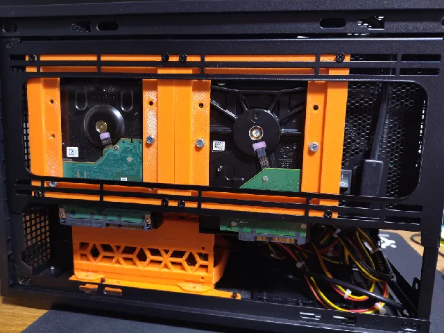 3.5" HDD to 140mm fan adapter