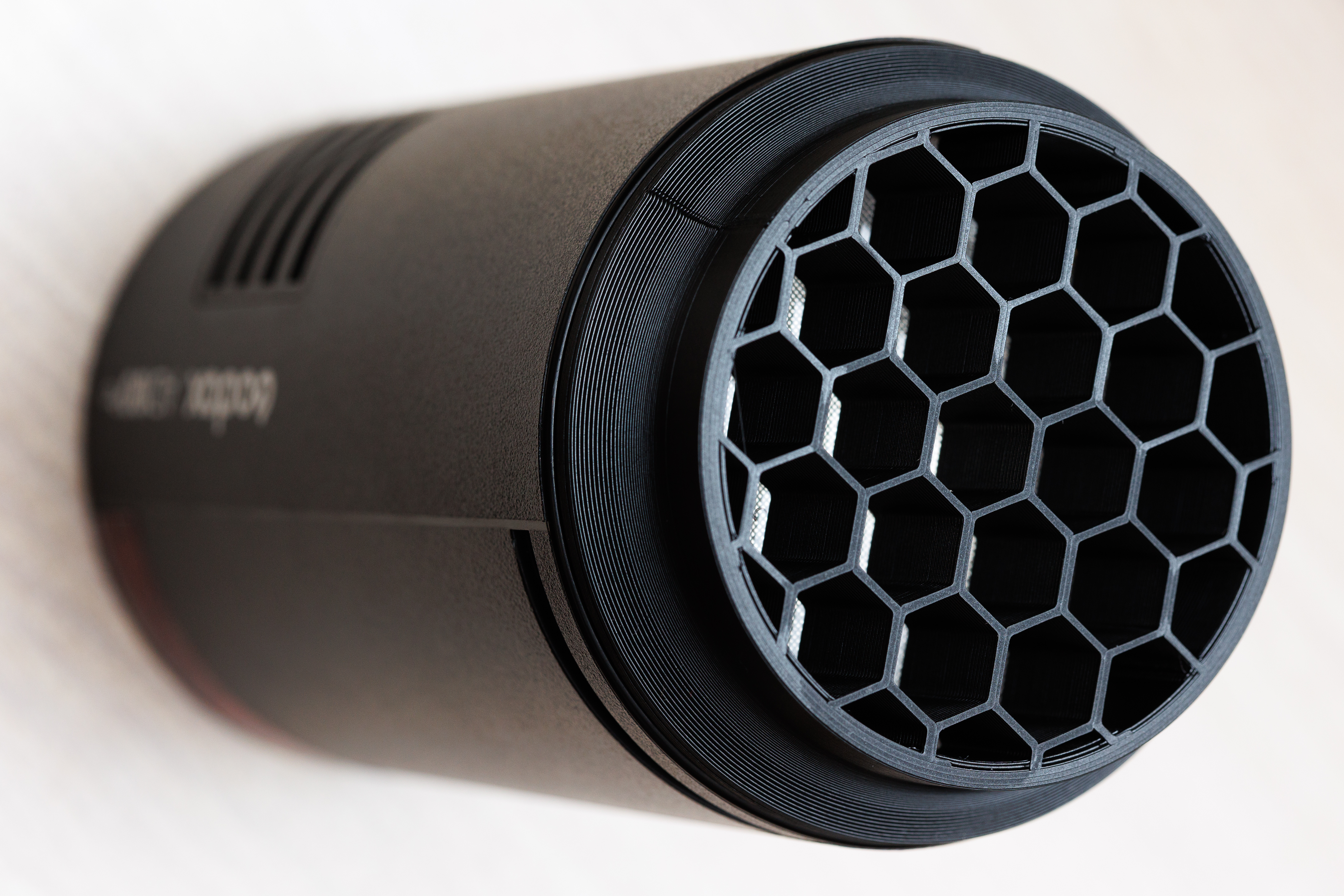 Magnetic Honeycomb Grid for Godox Round Head Flashes (AD100, AD200, V1)