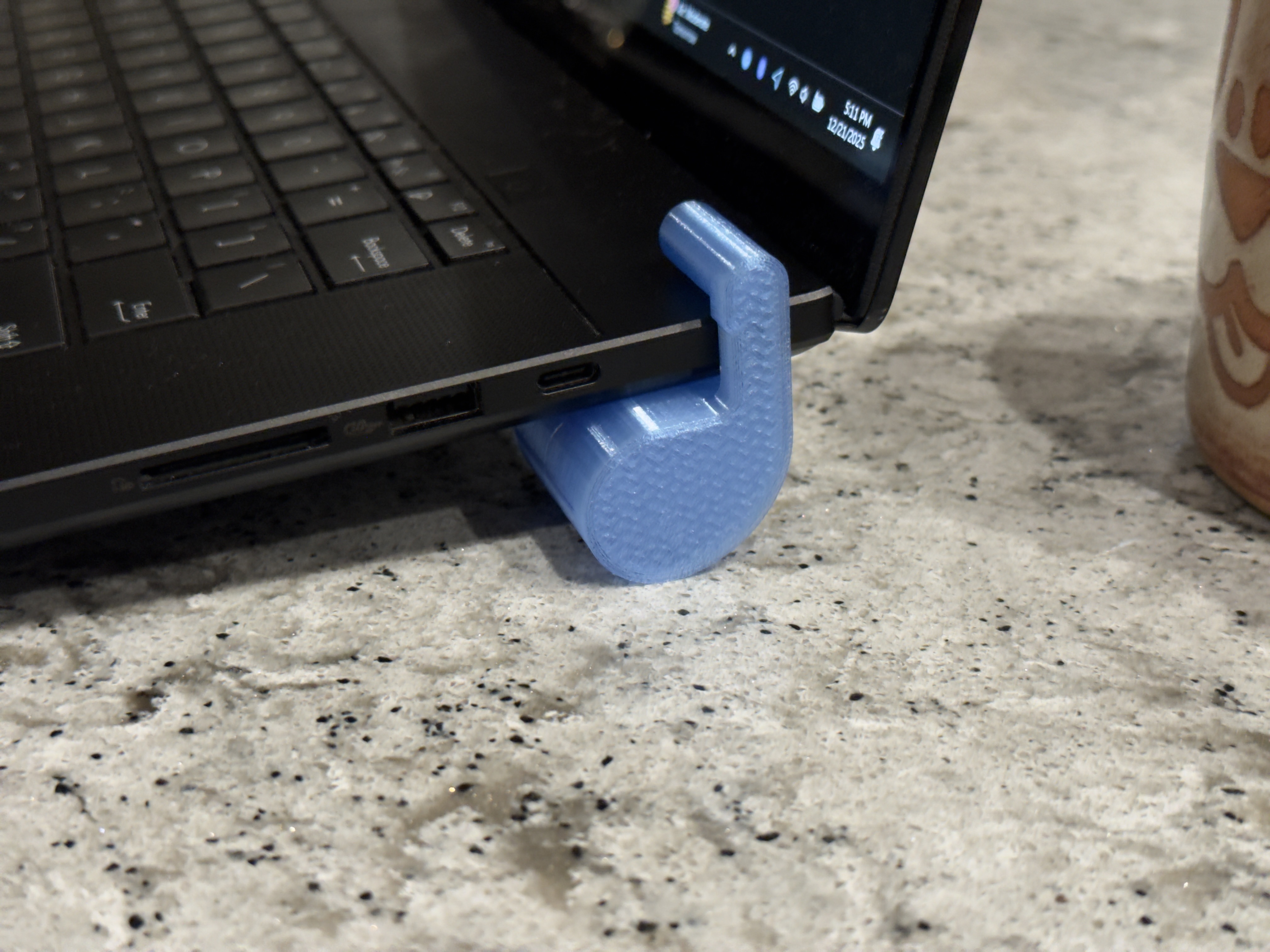 Asus ProArt P16 Laptop Riser