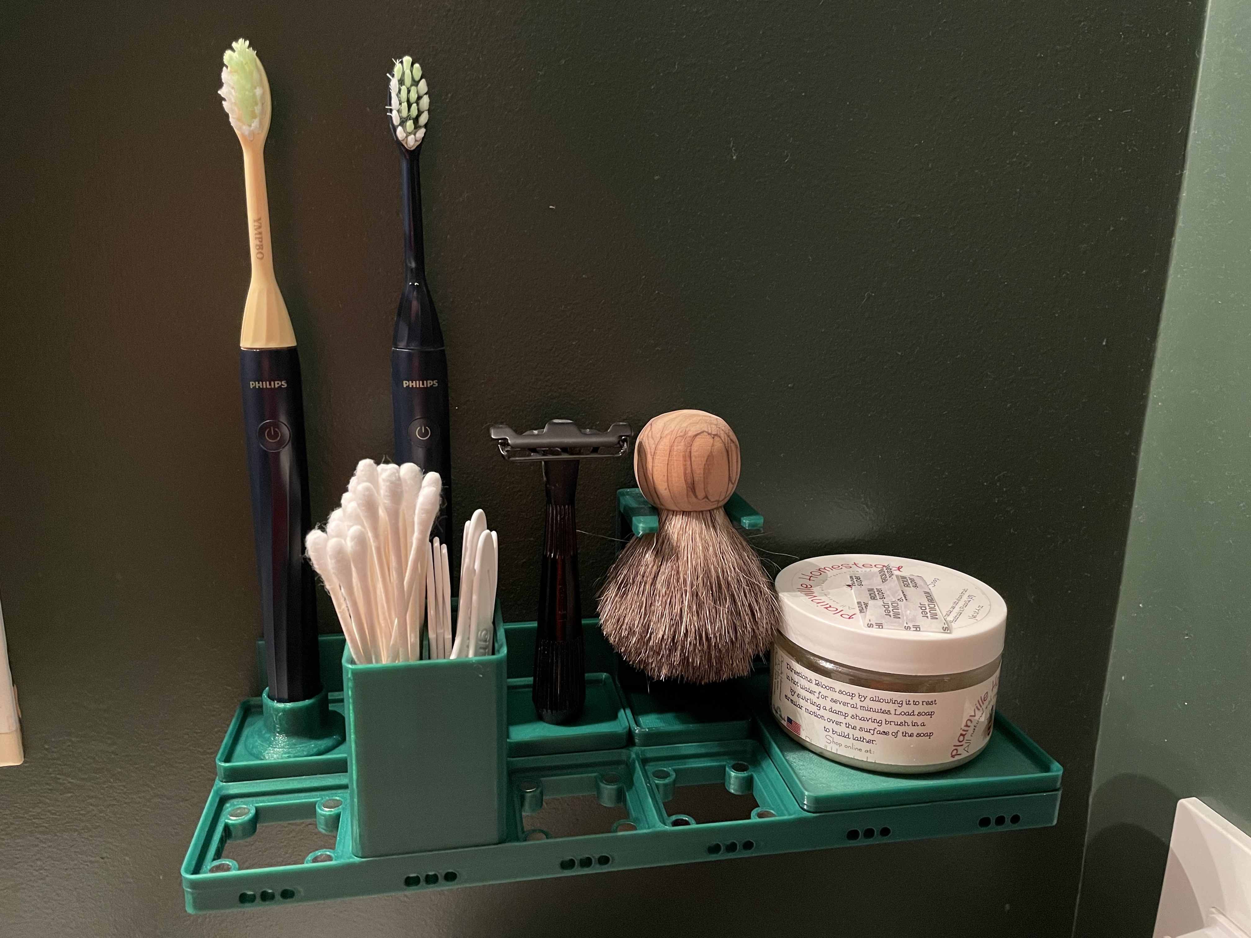 Miniatura 2 do modelo 3D Gridfinity - Leaf Twig Razor Stand