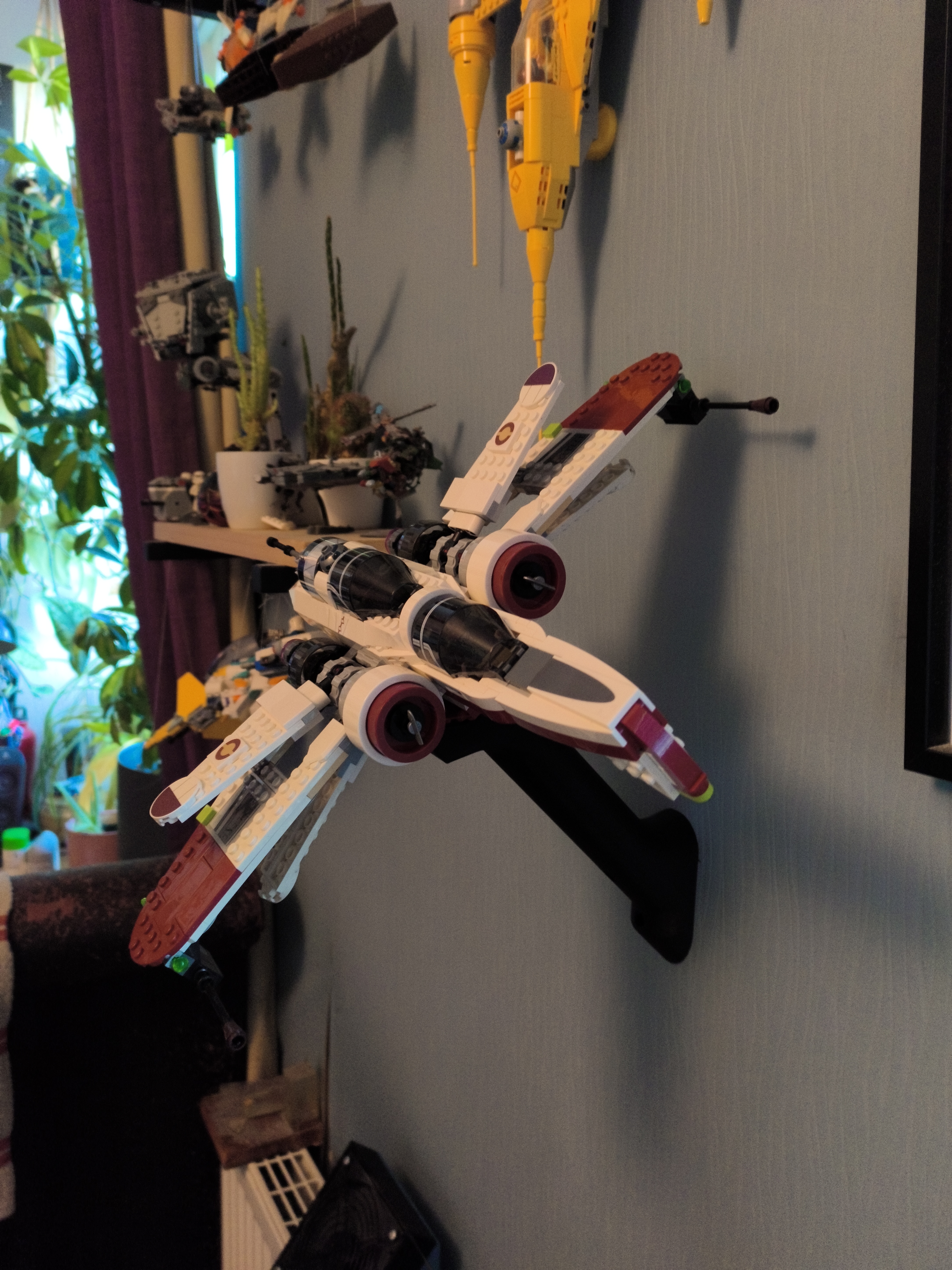 LEGO Star Wars ARC-170 Starfighter 75402 Wall Mount
