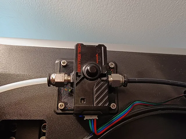 QIDI X-Max 3 mount for BTT SFS V3.0 Filament Sensor
