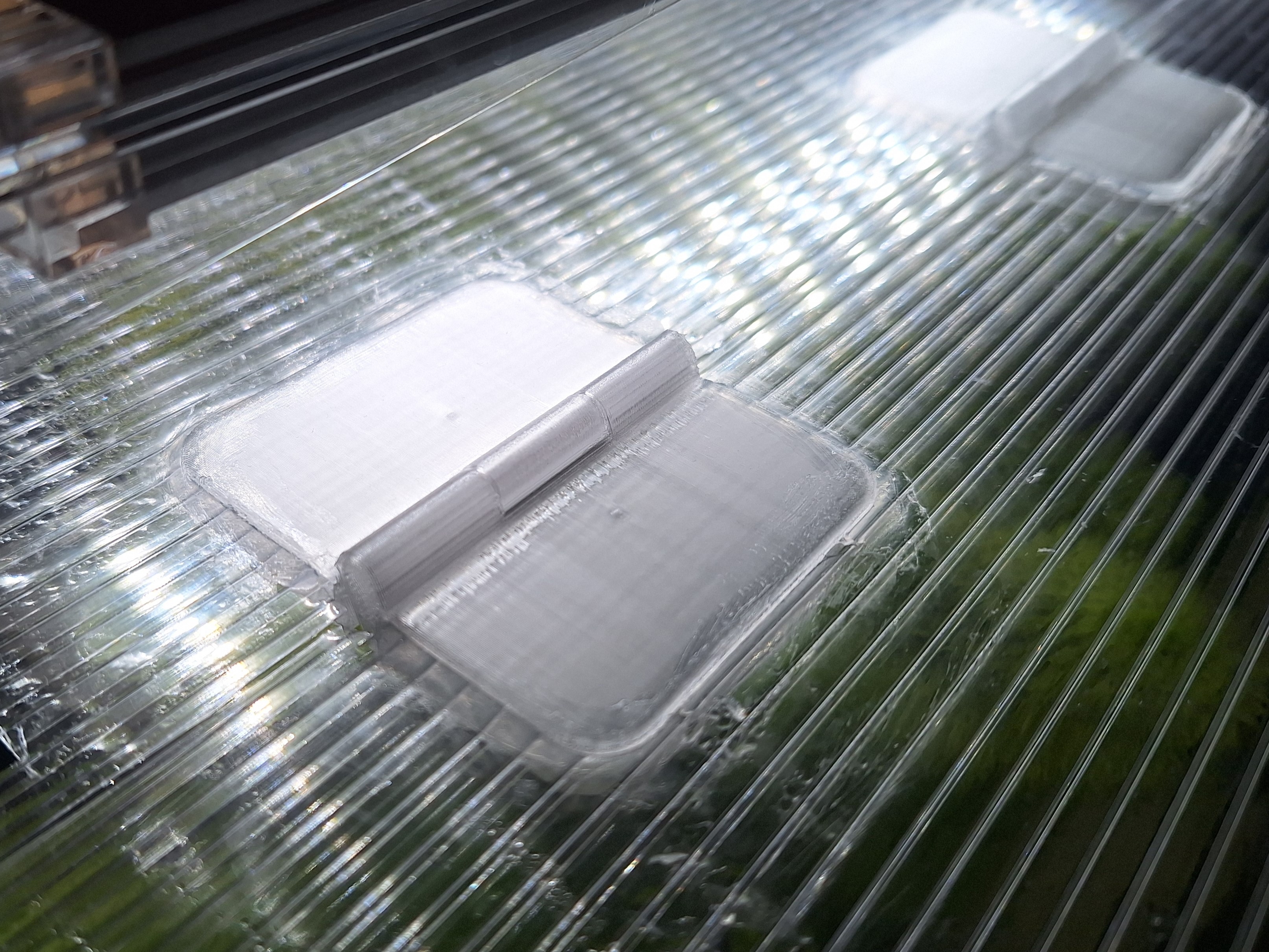 Aquarium Lid Hinge