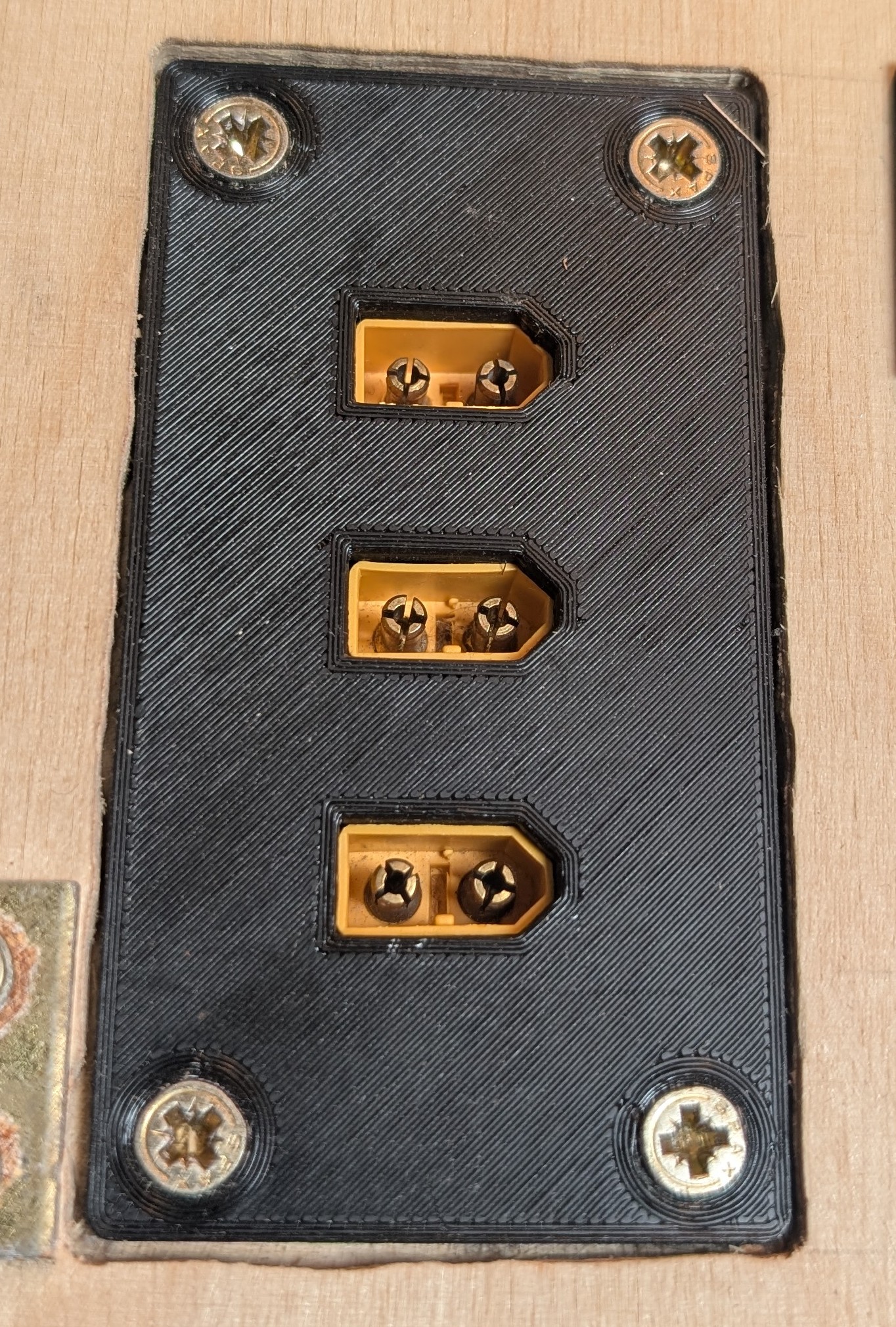 3x XT60 Front Panel Mount
