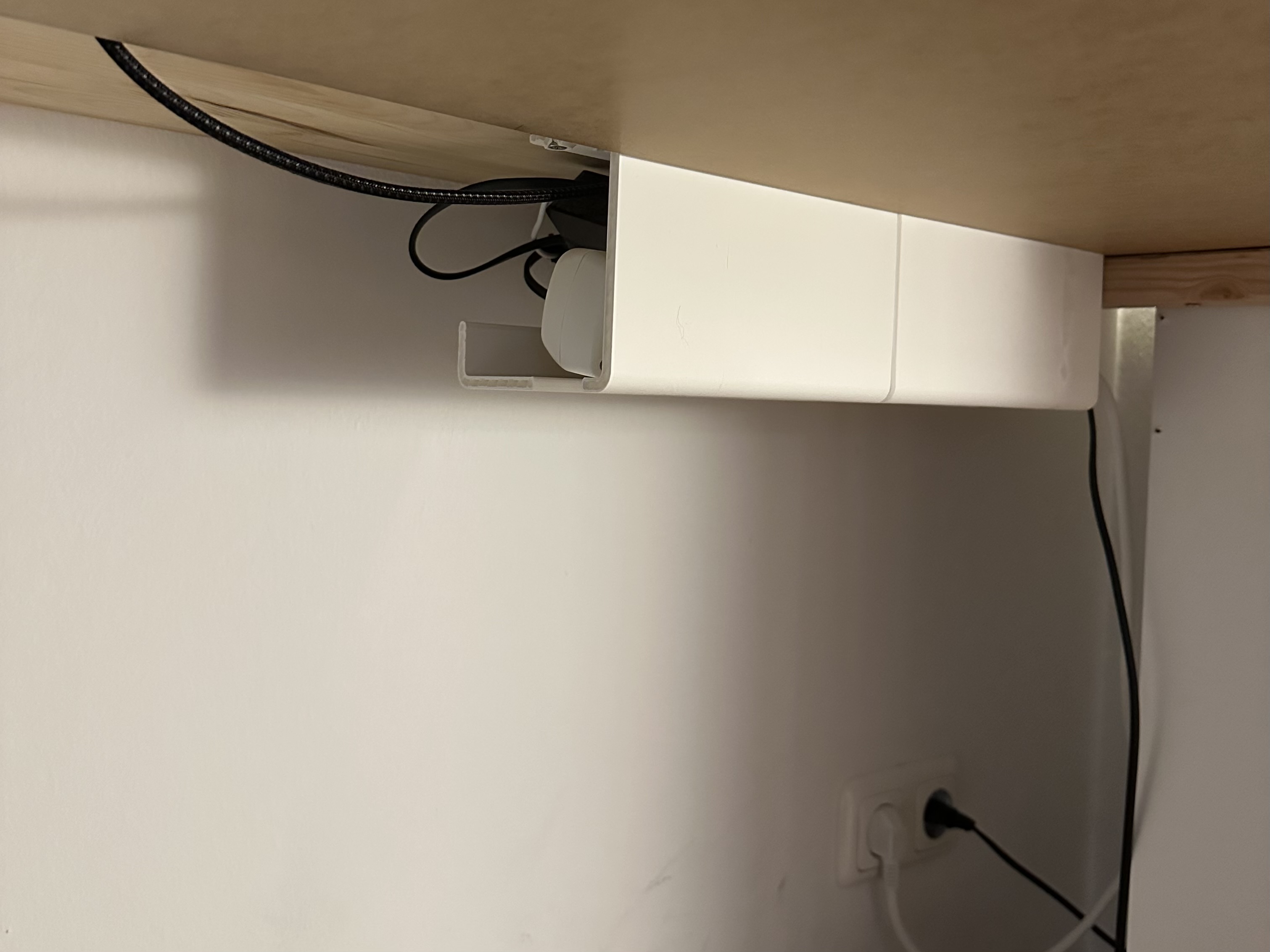 prettier cable tray