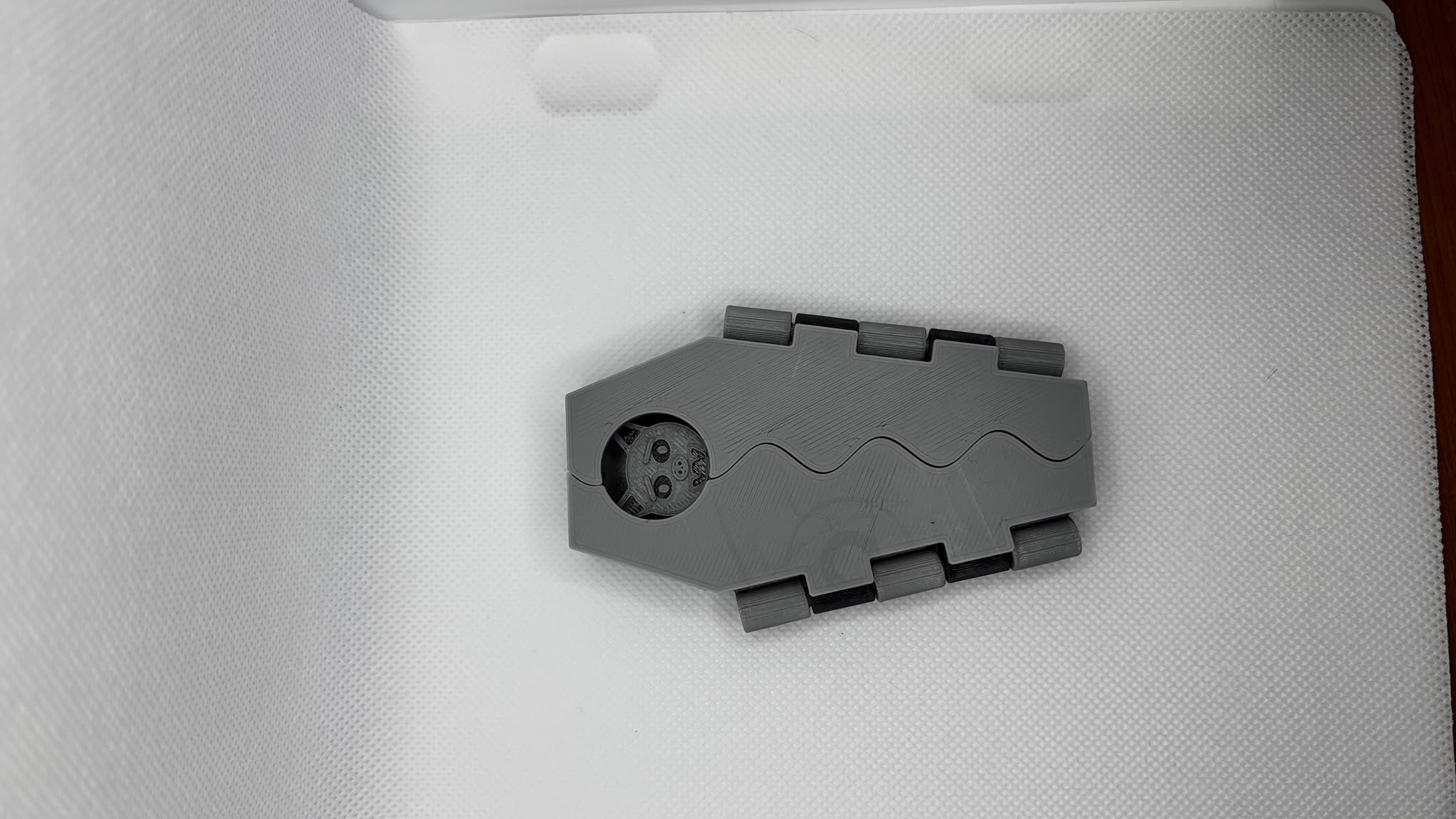 Spooky coffin with vampire bat inside and foldable wings — STL Grátis ...