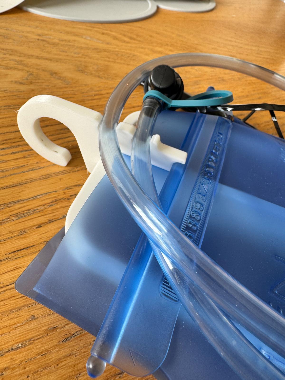 Miniatura 4 do modelo 3D Hydration Bladder Dryer