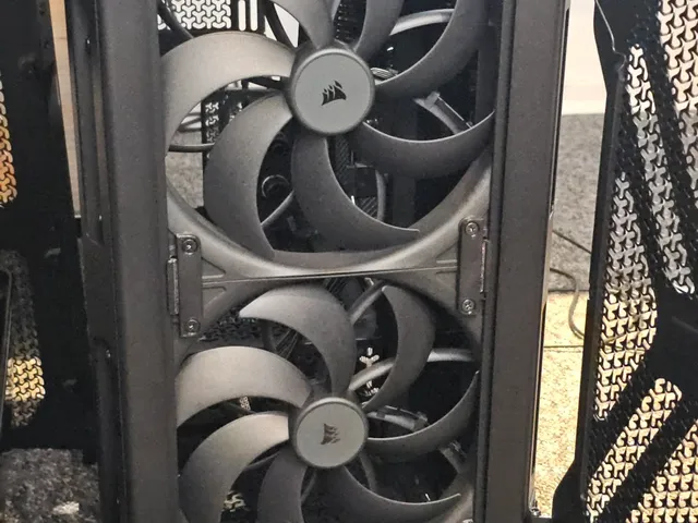 Warthog 200mm fan direct to chassis brackets