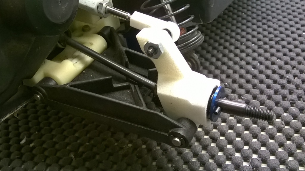 NIX63651 - Rear Hub for RC10