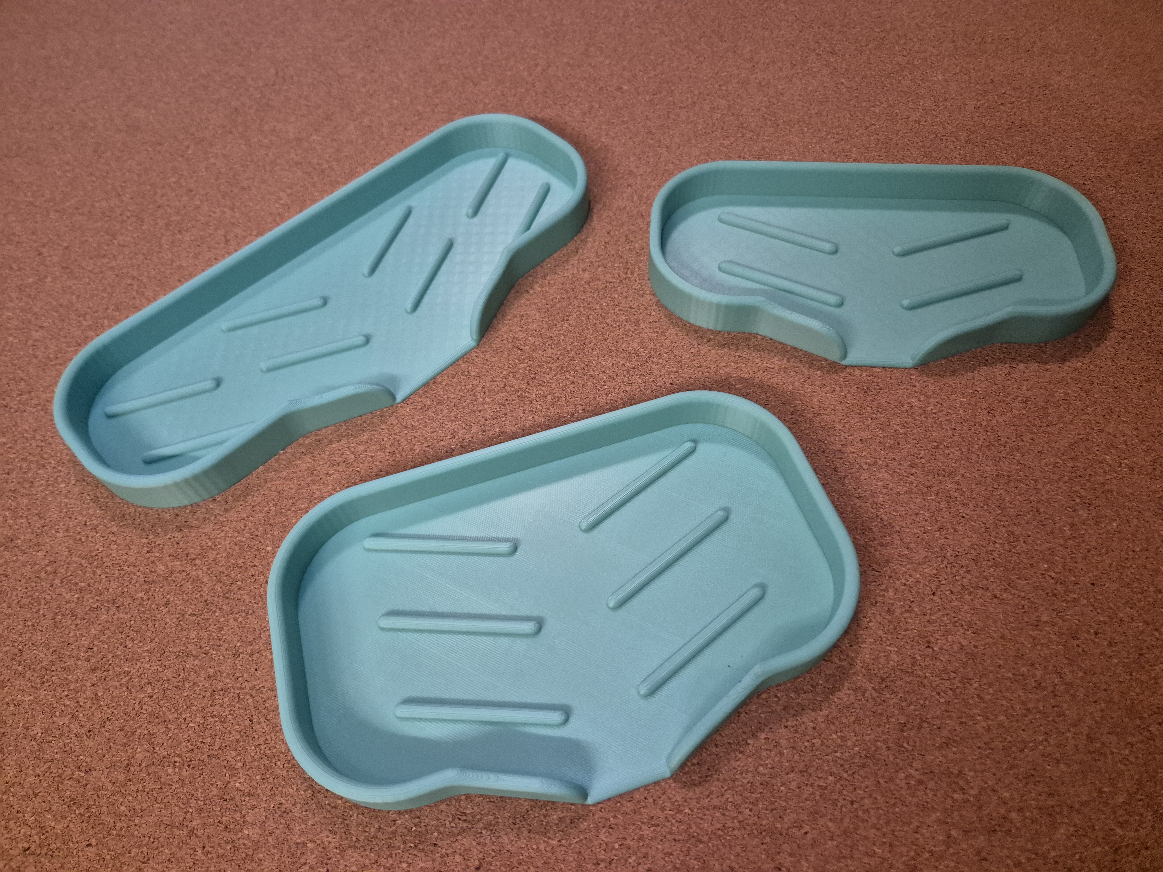 Alternative sizes of Useful kitchen tray