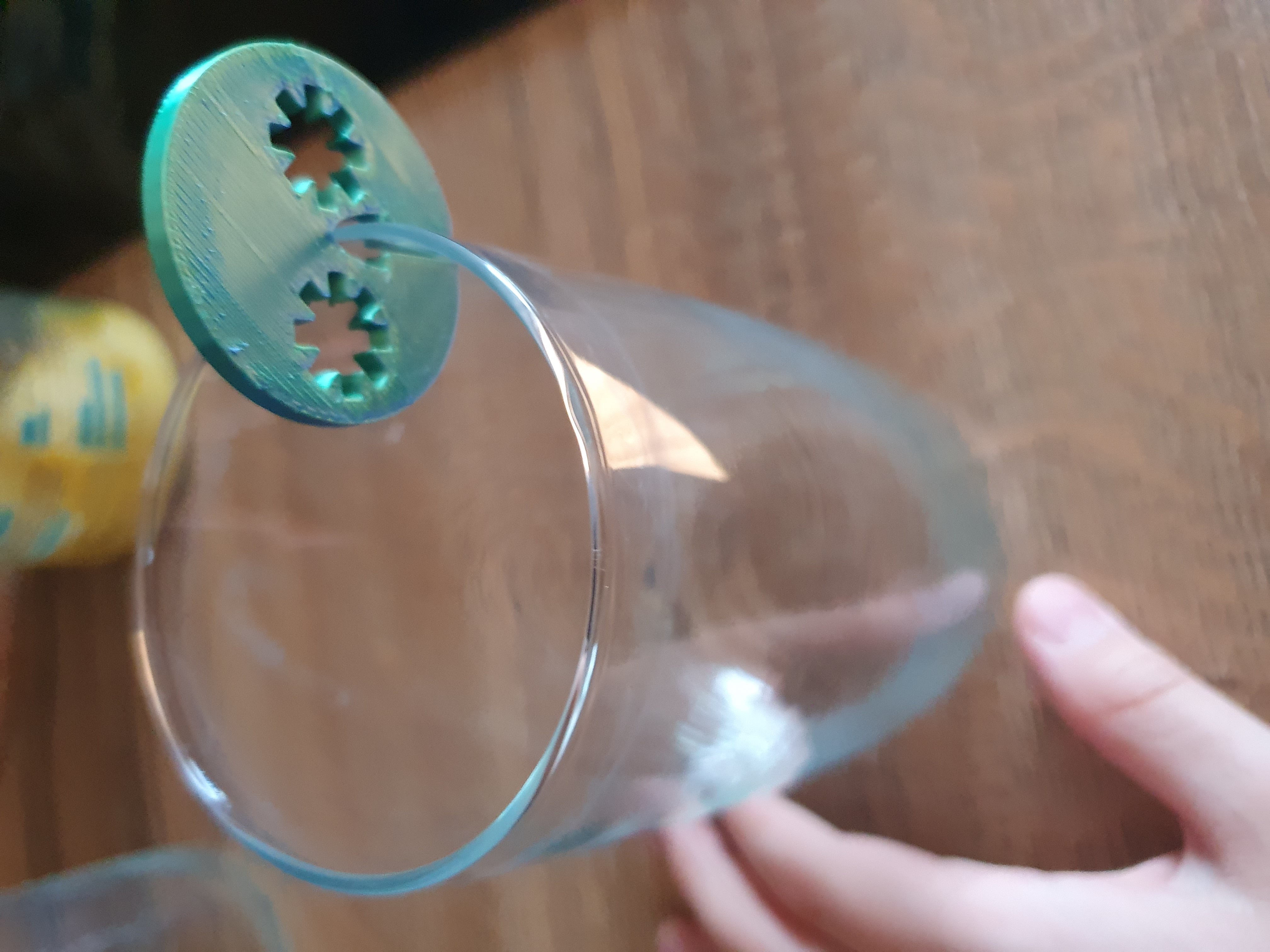 marks on glasses — thumbnail 2