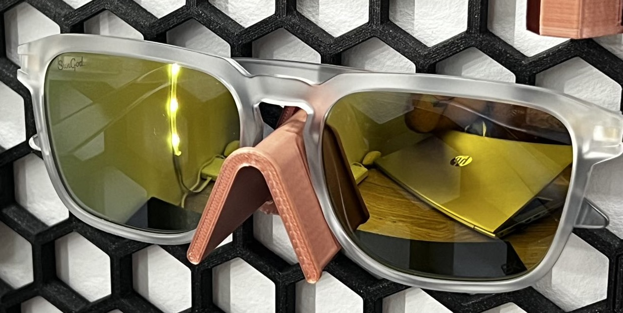 Porte lunettes pour le Honeycomb storage wall