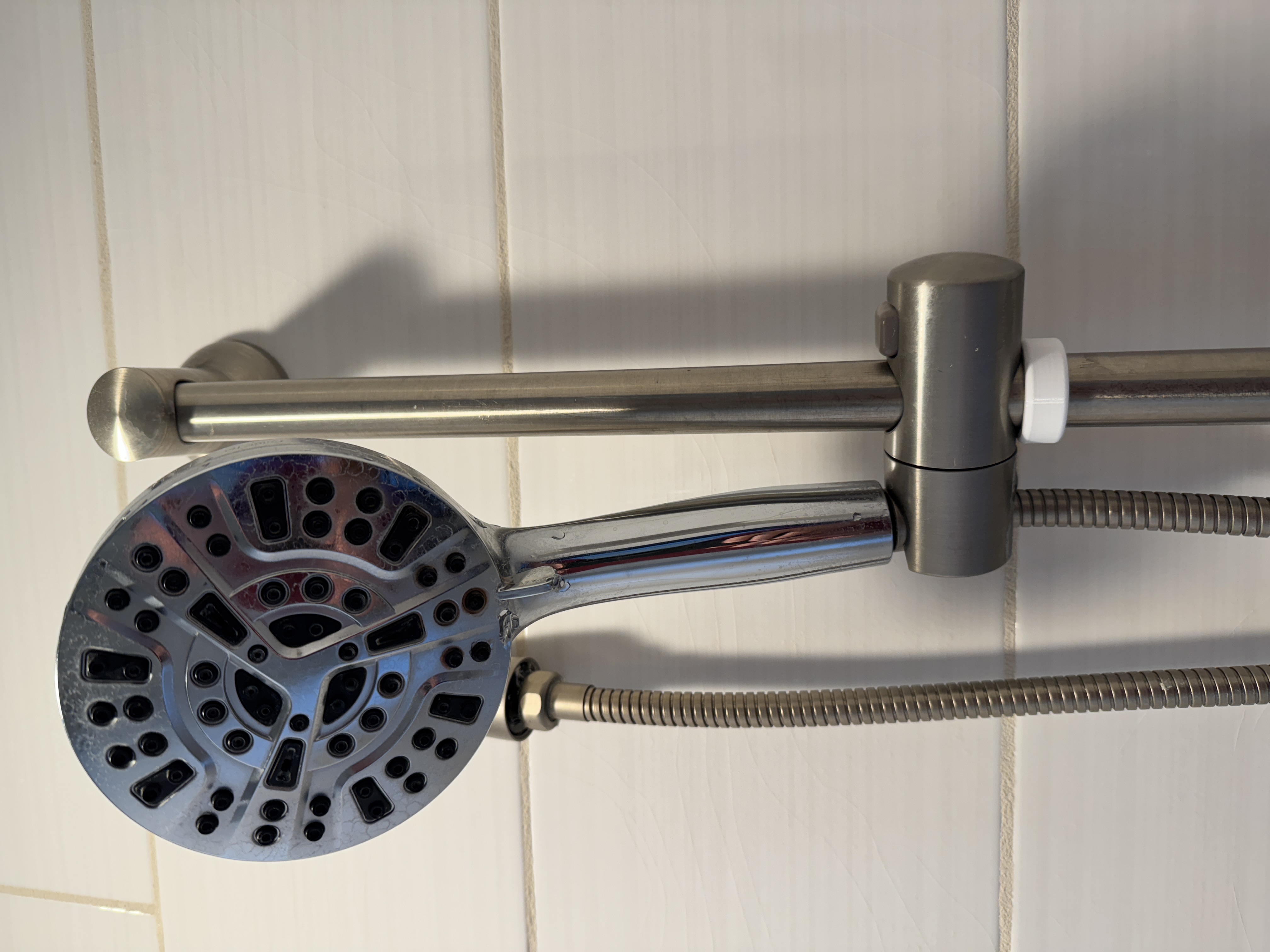 shower head anti-slip bracket