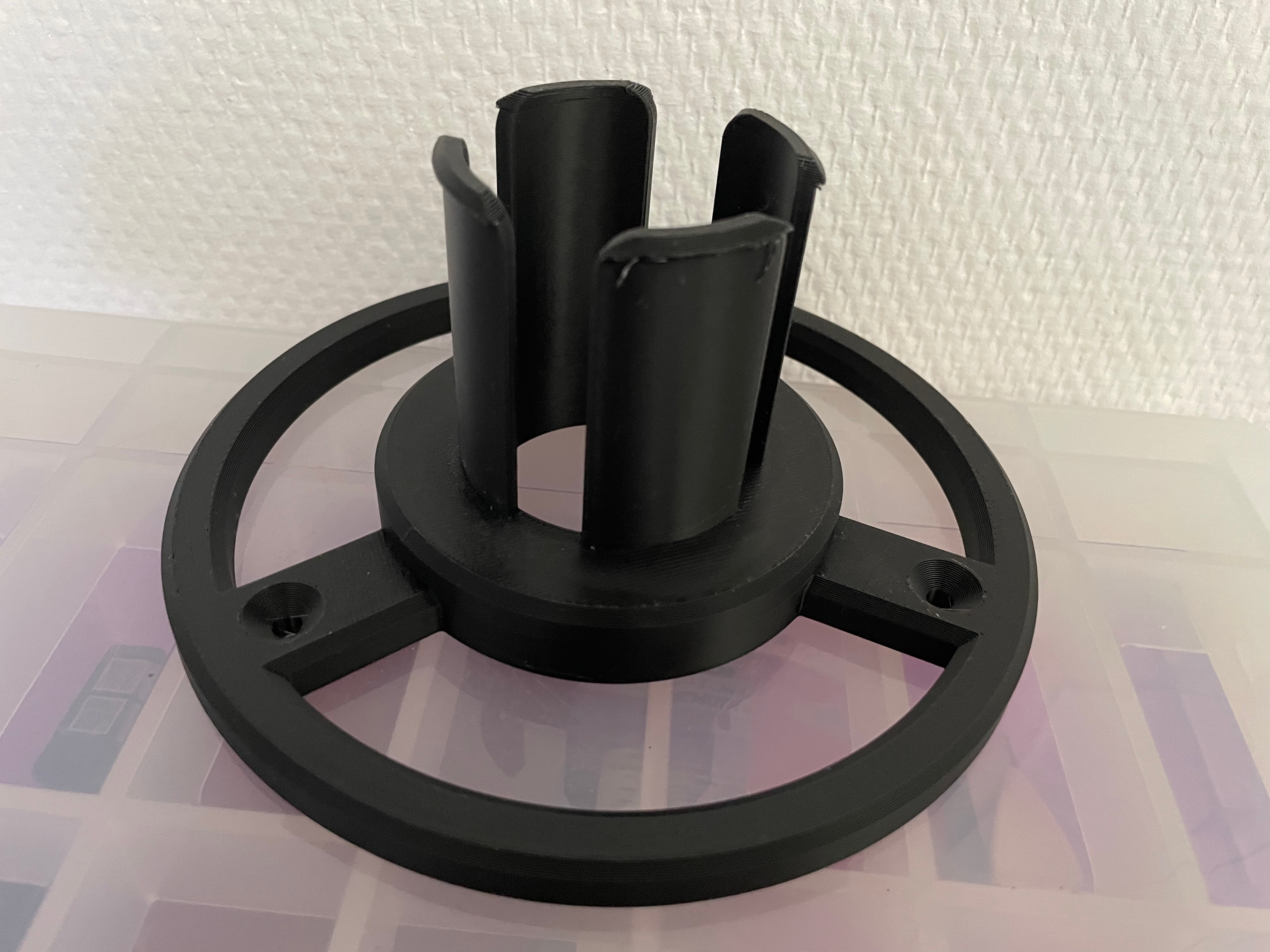 eSUN Spool Wall Mount: The Upcycling Spindle