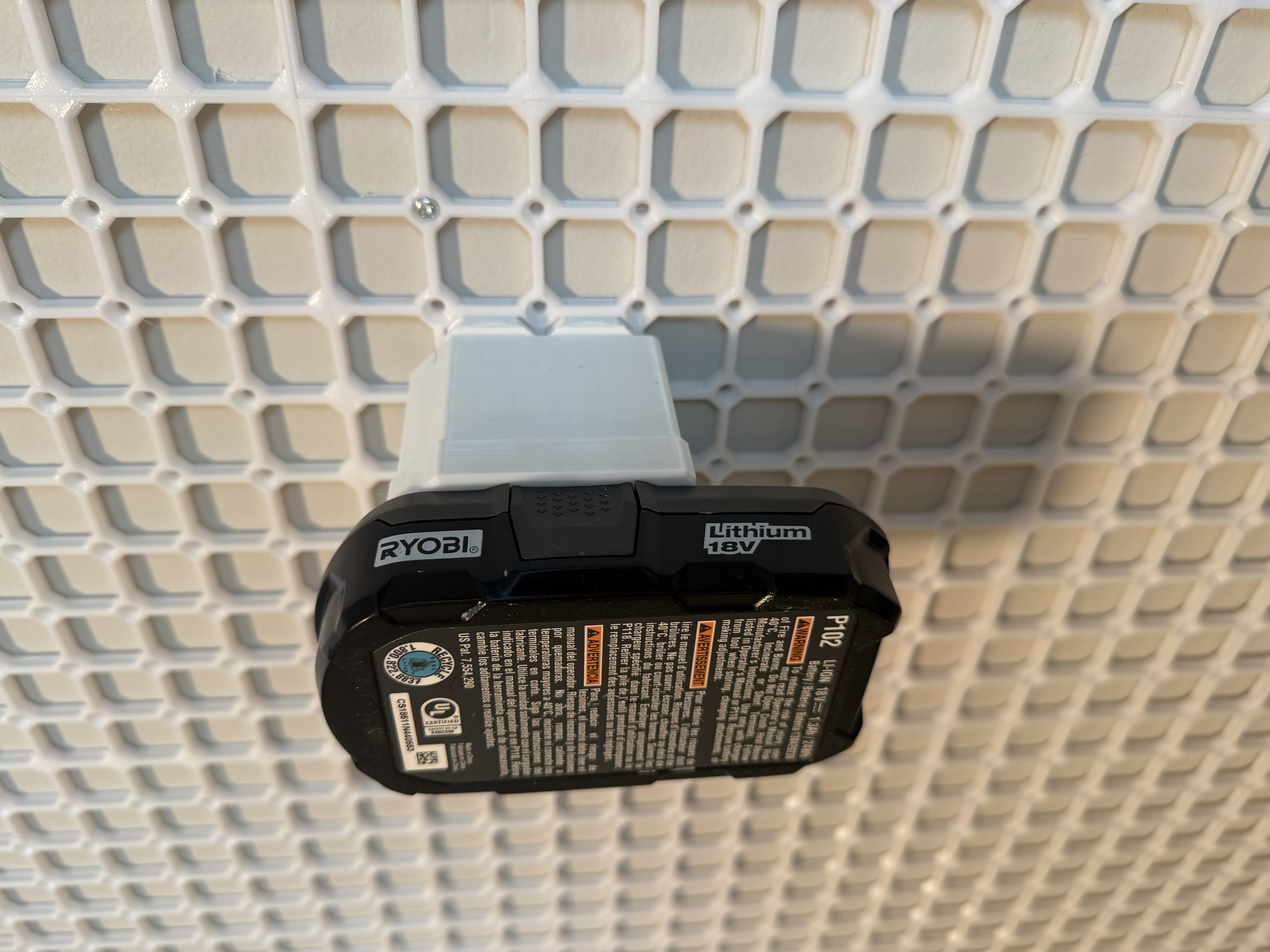 Snap-in Ryobi Battery Holder openGrid