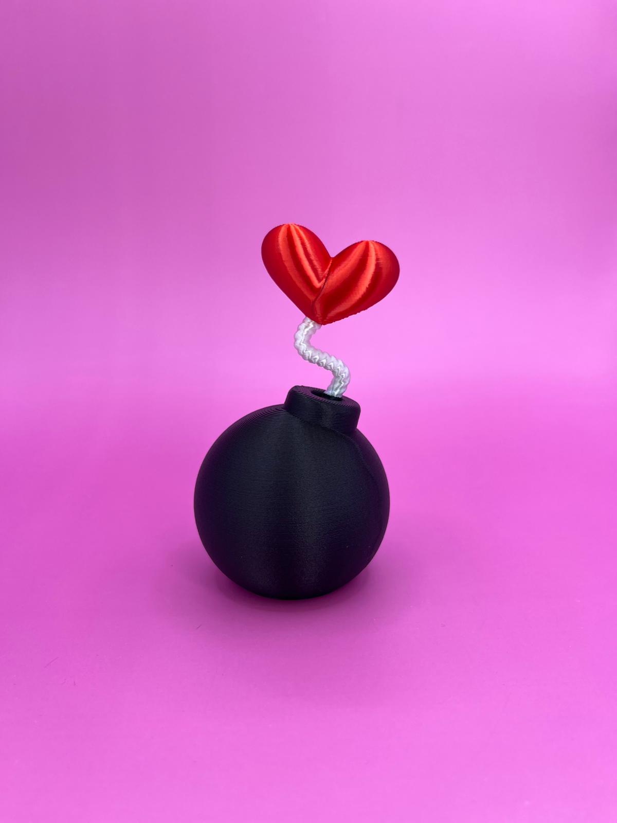 Explosive love decor — miniatura 2