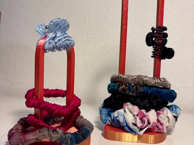 Scrunchie holder / držák na gumičky do vlasů