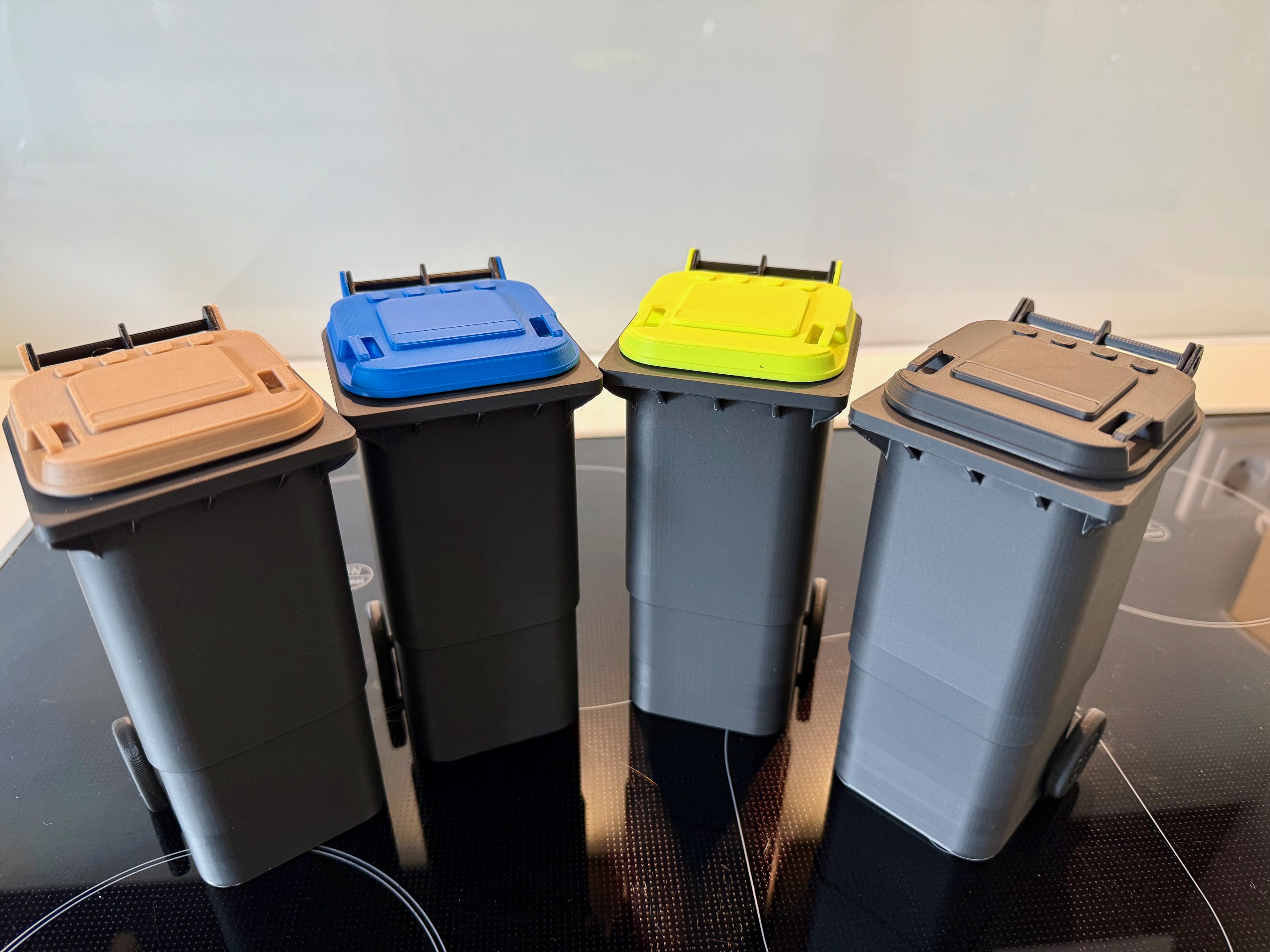 Mülltonne / Wheelie Bin 3D model thumbnail