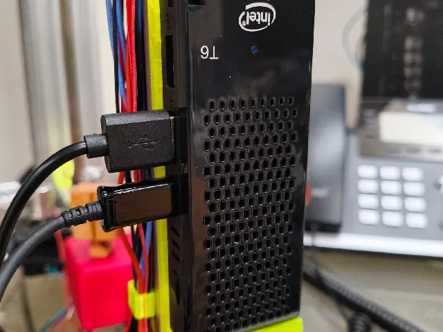 Intel Compute Stick T6 V-Slot Mount