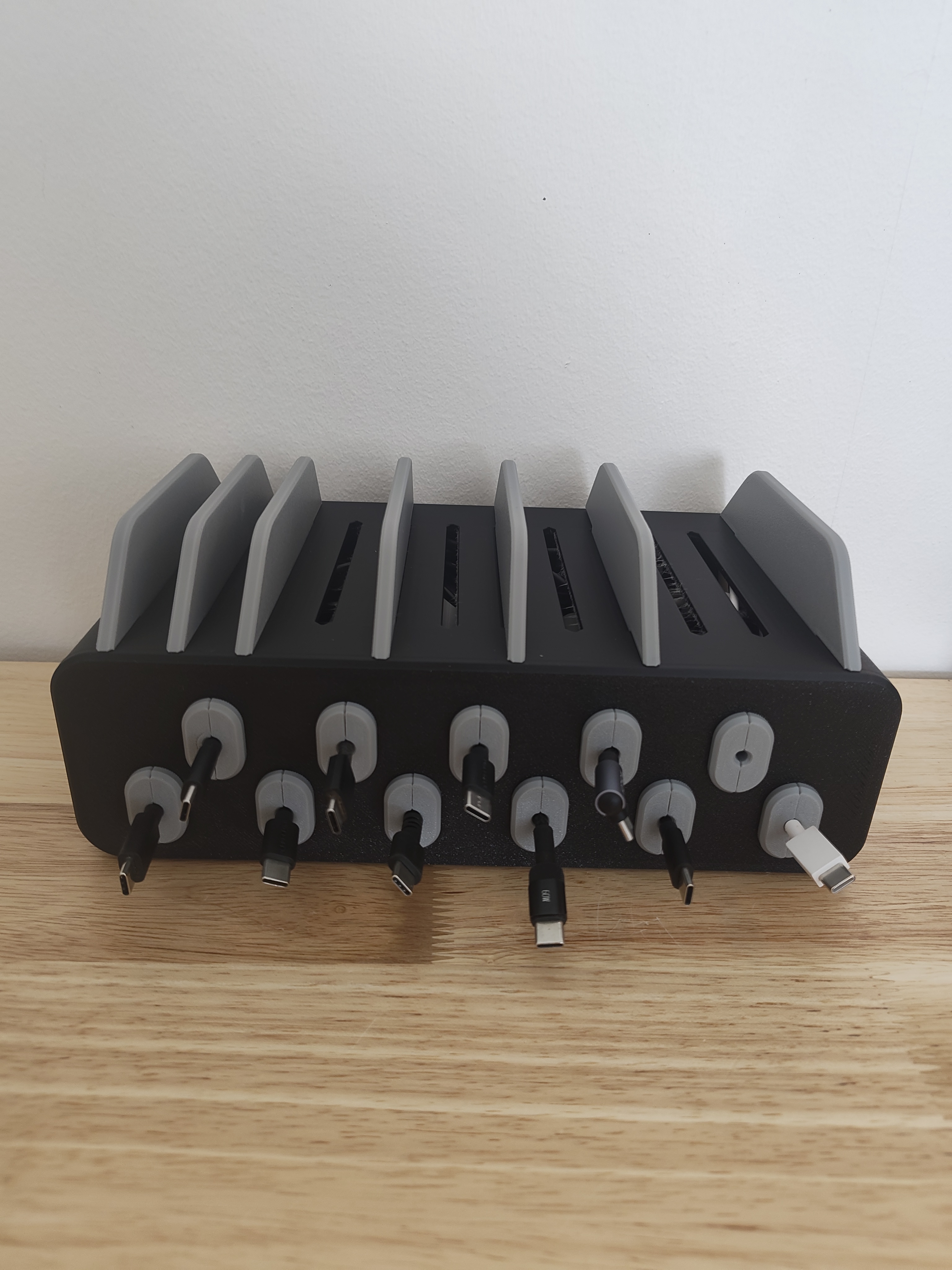 Modular Charging Station for up to 11 Devices