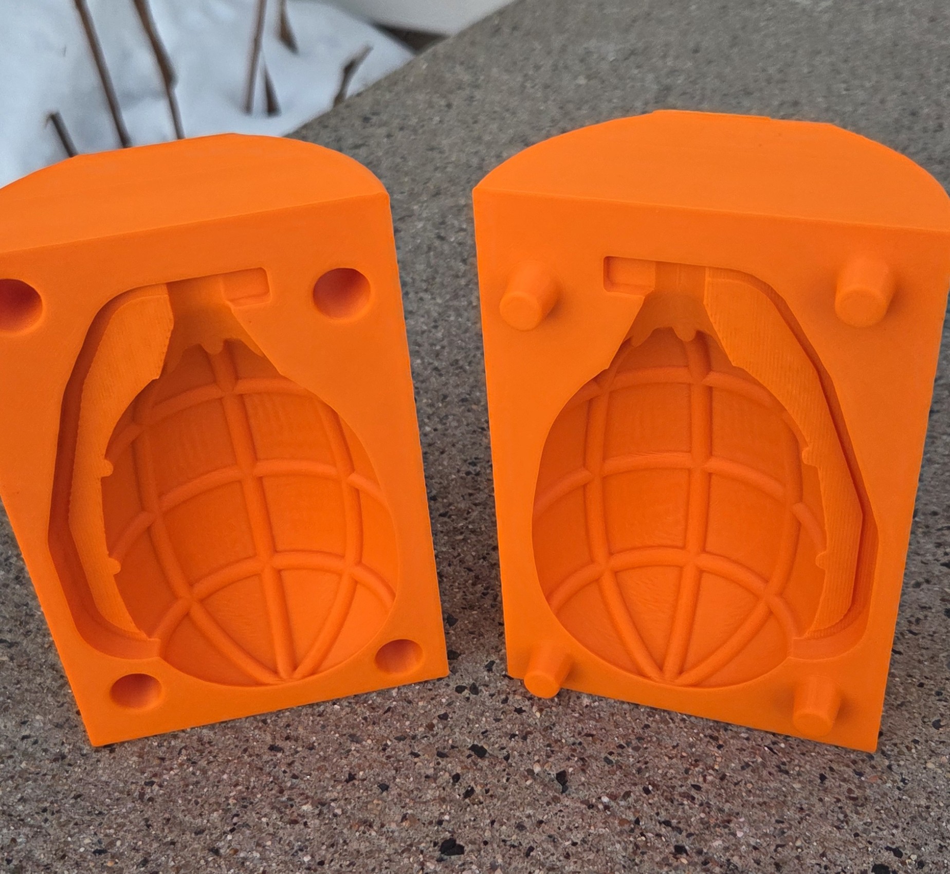 Snow Grenade Mold — miniatura 3