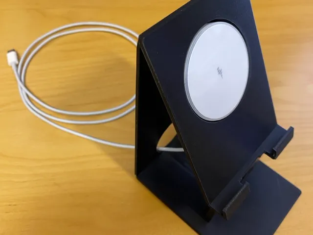iPhone holder / stand with wireless charging integrated (NO MagSafe!)