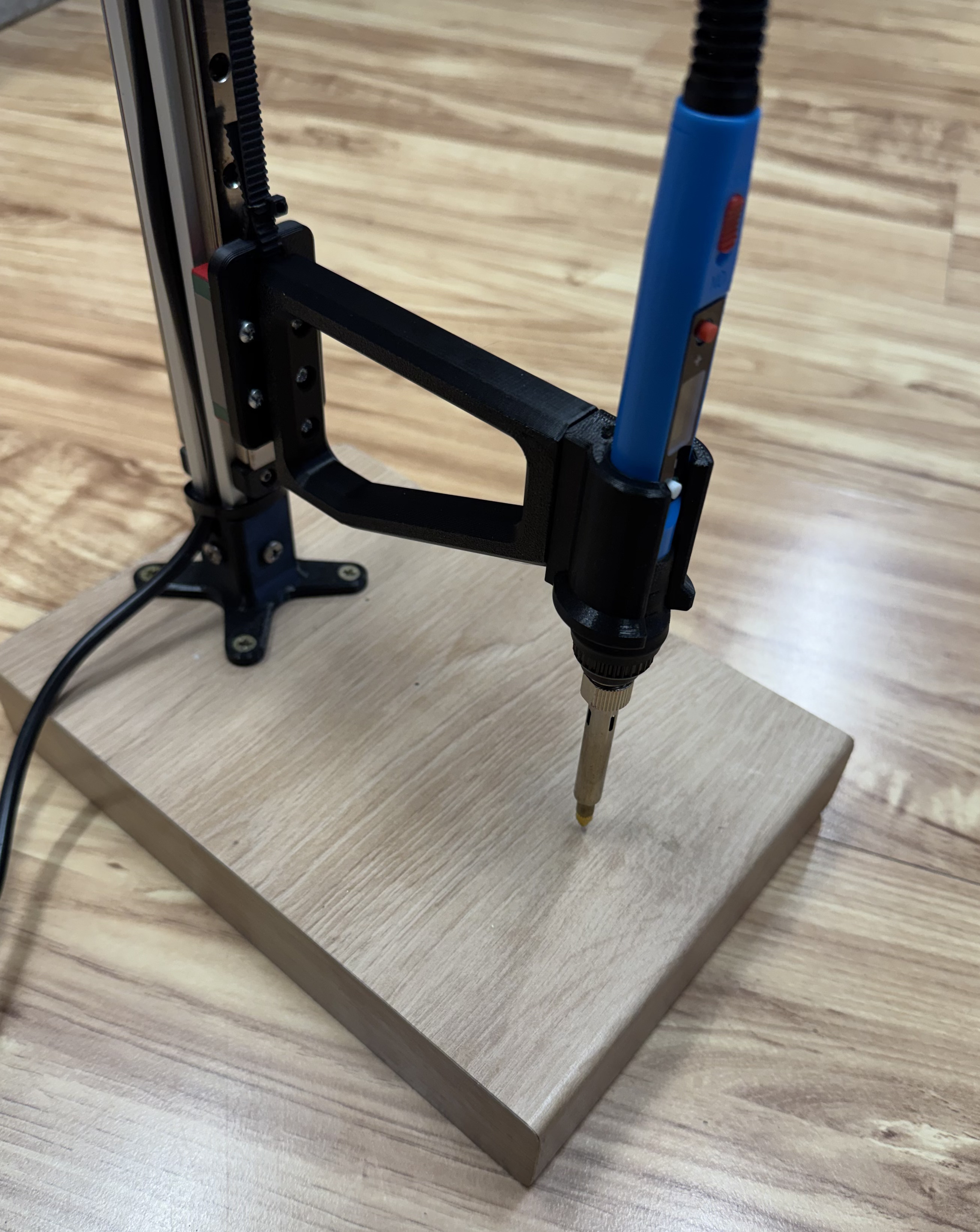 Longer reach front bracket arm for Heat Insert Press