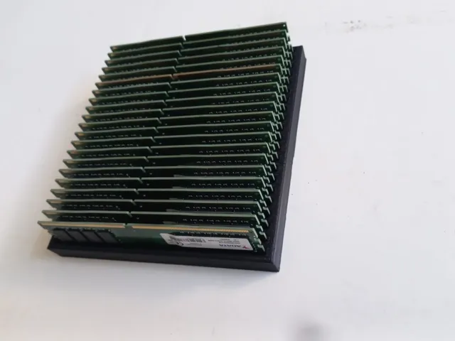 DDR RAM Holder