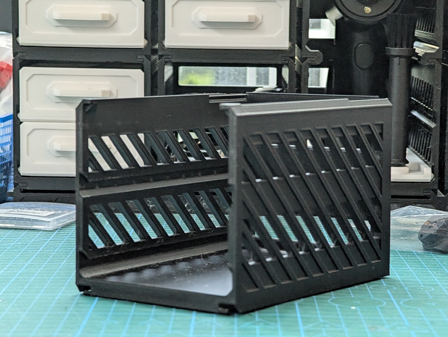 Modshelf: Modular vertical storage system — miniatura 4