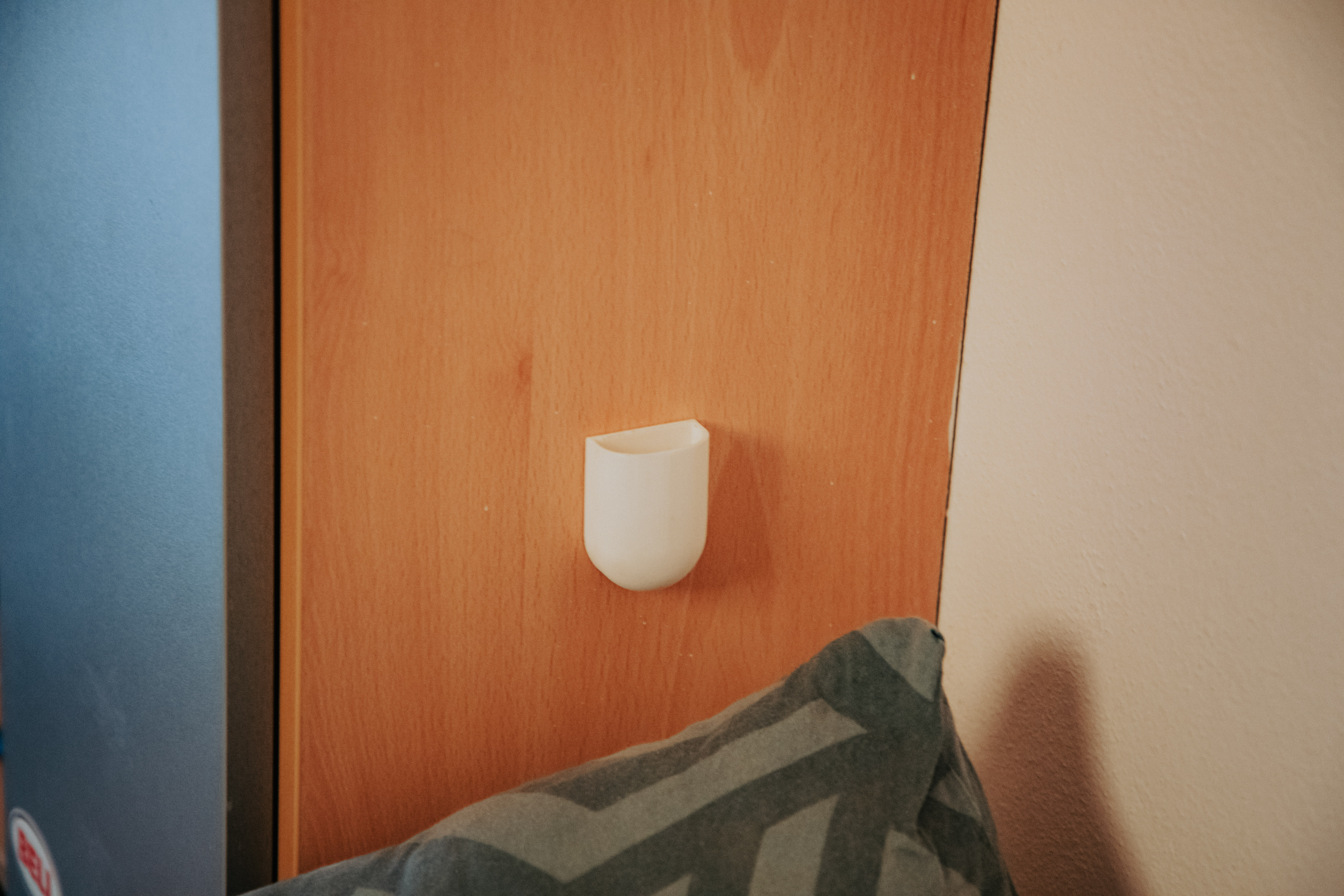 Chromecast Remote Wall Mount / Holder – Minimalist & Secure