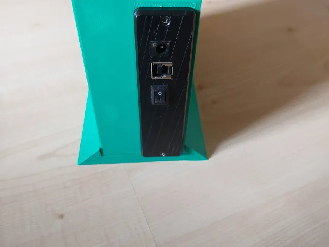 Axagon ALINEbox 3.5 inch HDD caddy replacement body with 120mm fan
