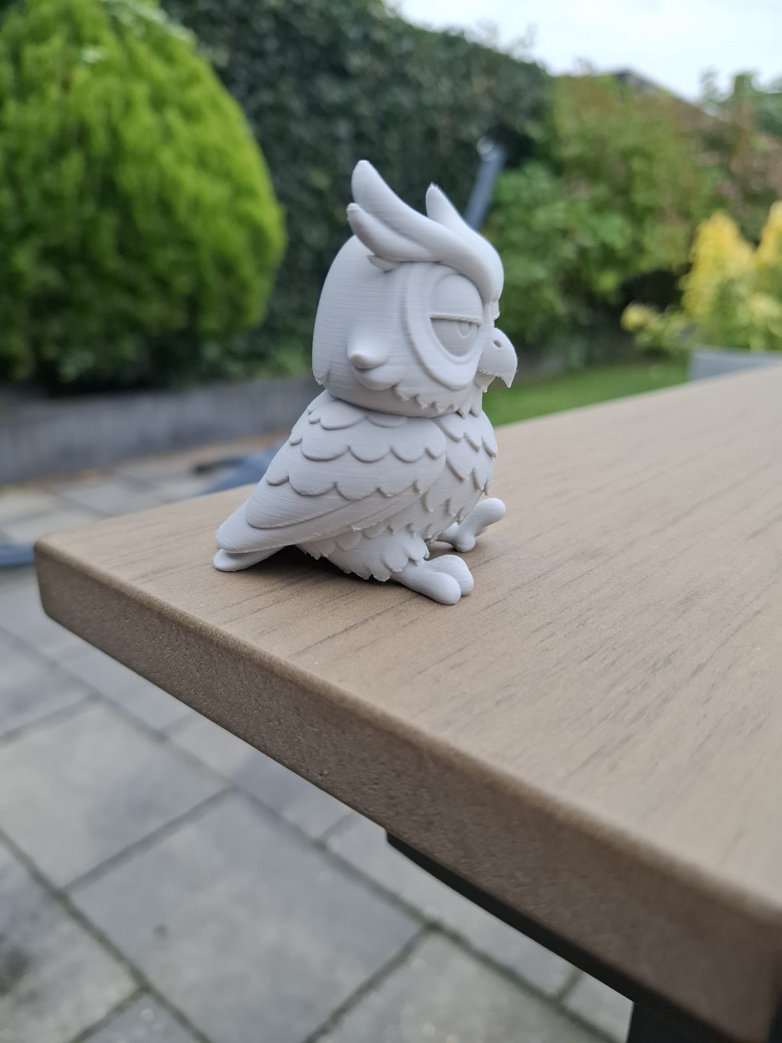 Miniatura 2 do modelo 3D The Grumpy Owl Guardian