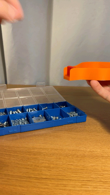 Miniatura 2 do modelo 3D Funnel Tray V2