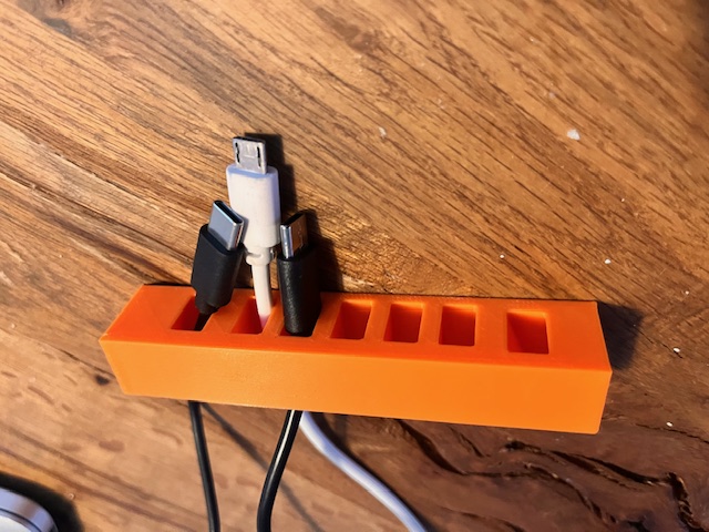 Logan's cable holder
